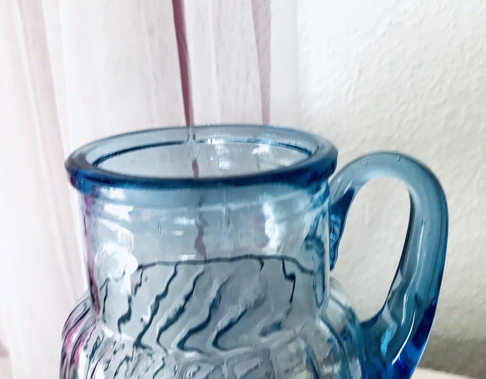 Antik Art Déco Kanne Krug Glaskrug Karaffe Glas blau Walzenmuster