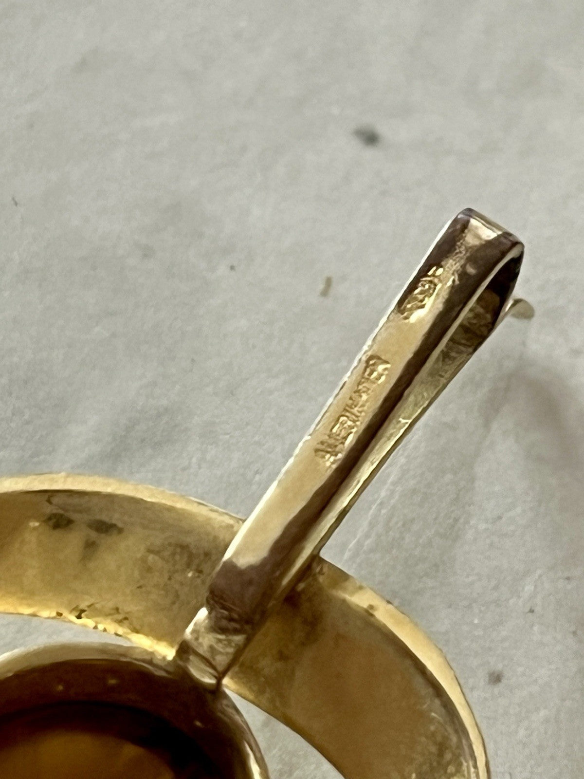 Vintage Designer Anhänger brauner Stein Amerik. Doublè vergoldet Tigerauge?
