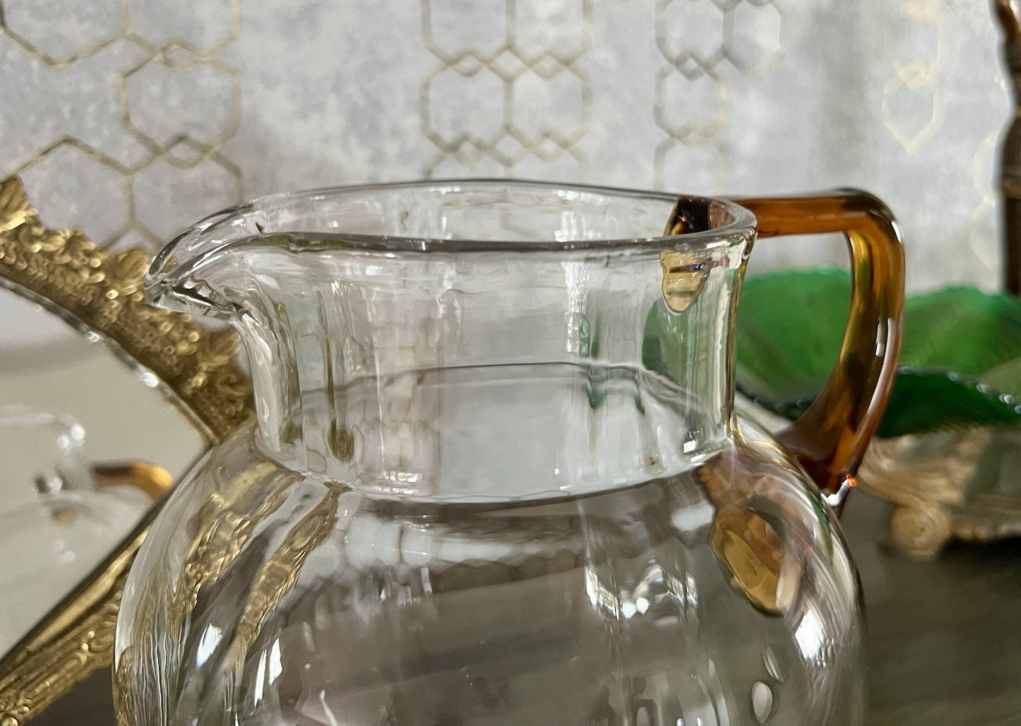 Antik Art Déco Kanne Krug Glaskrug Karaffe Glas mundgeblasen Farblos & gelb