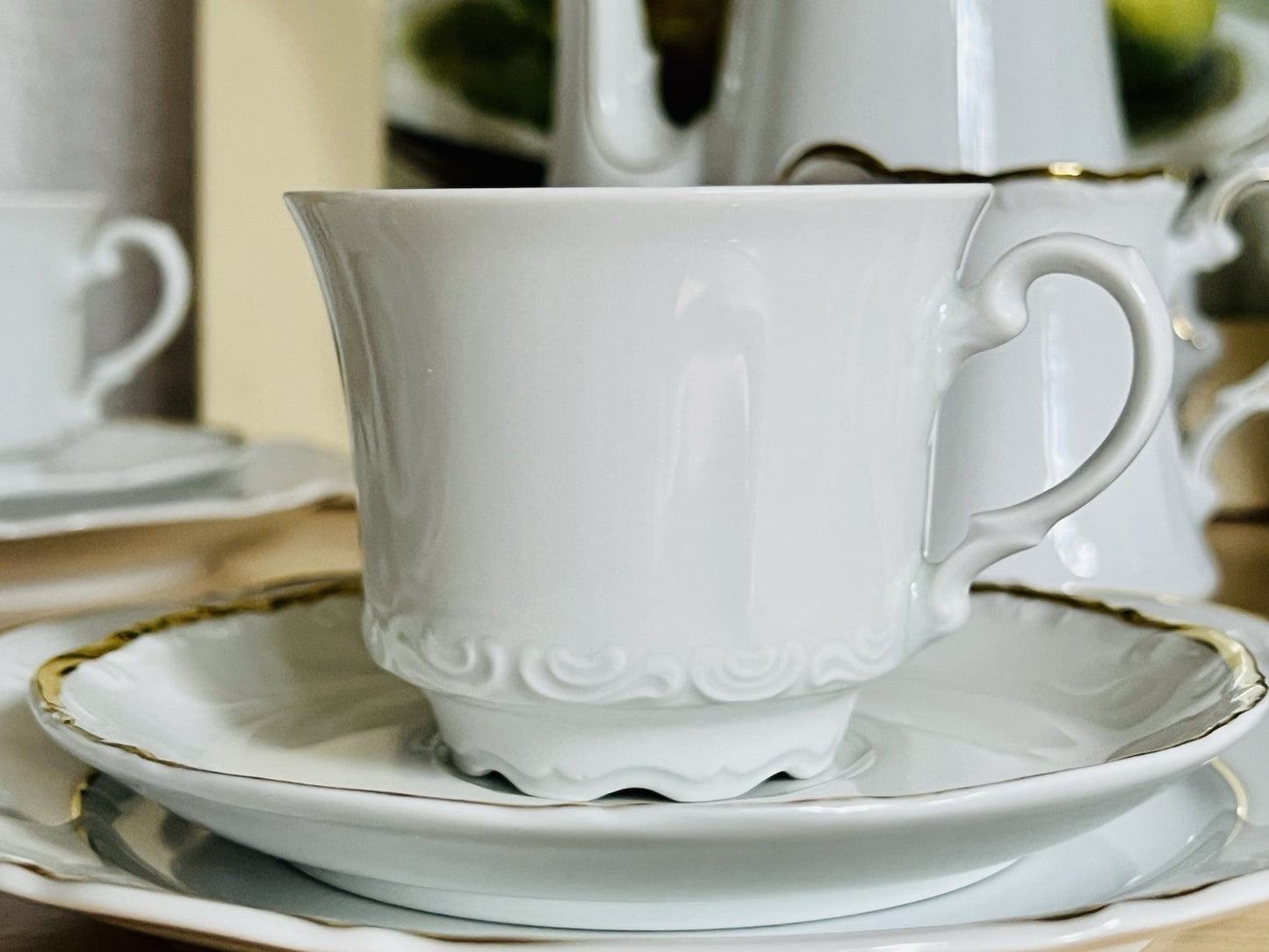 Vintage klassisches  Mitterteich Porzellan Kaffeeservice weiß gold 12 Pers. WOW!