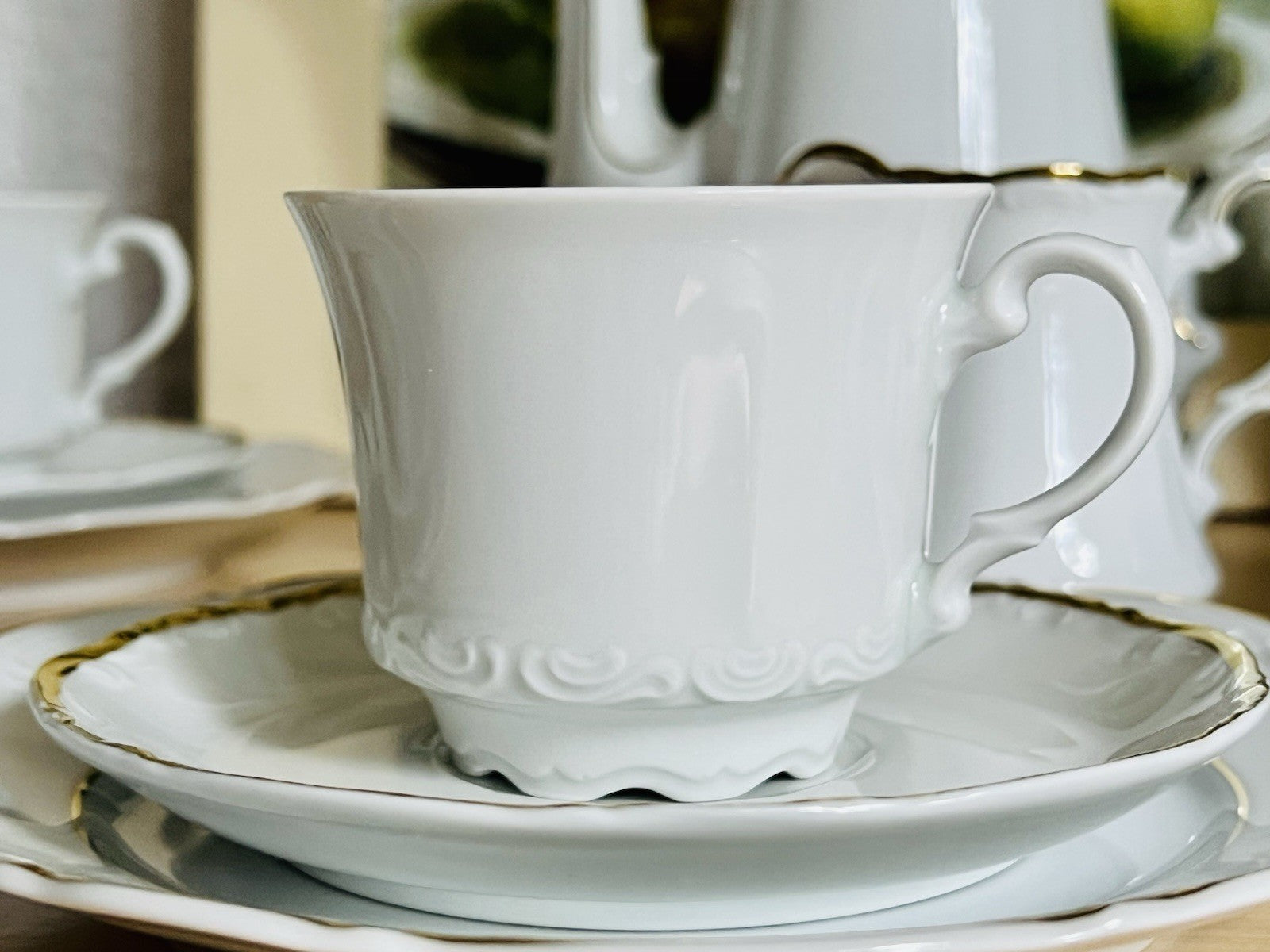 Vintage klassisches  Mitterteich Porzellan Kaffeeservice weiß gold 12 Pers. WOW!