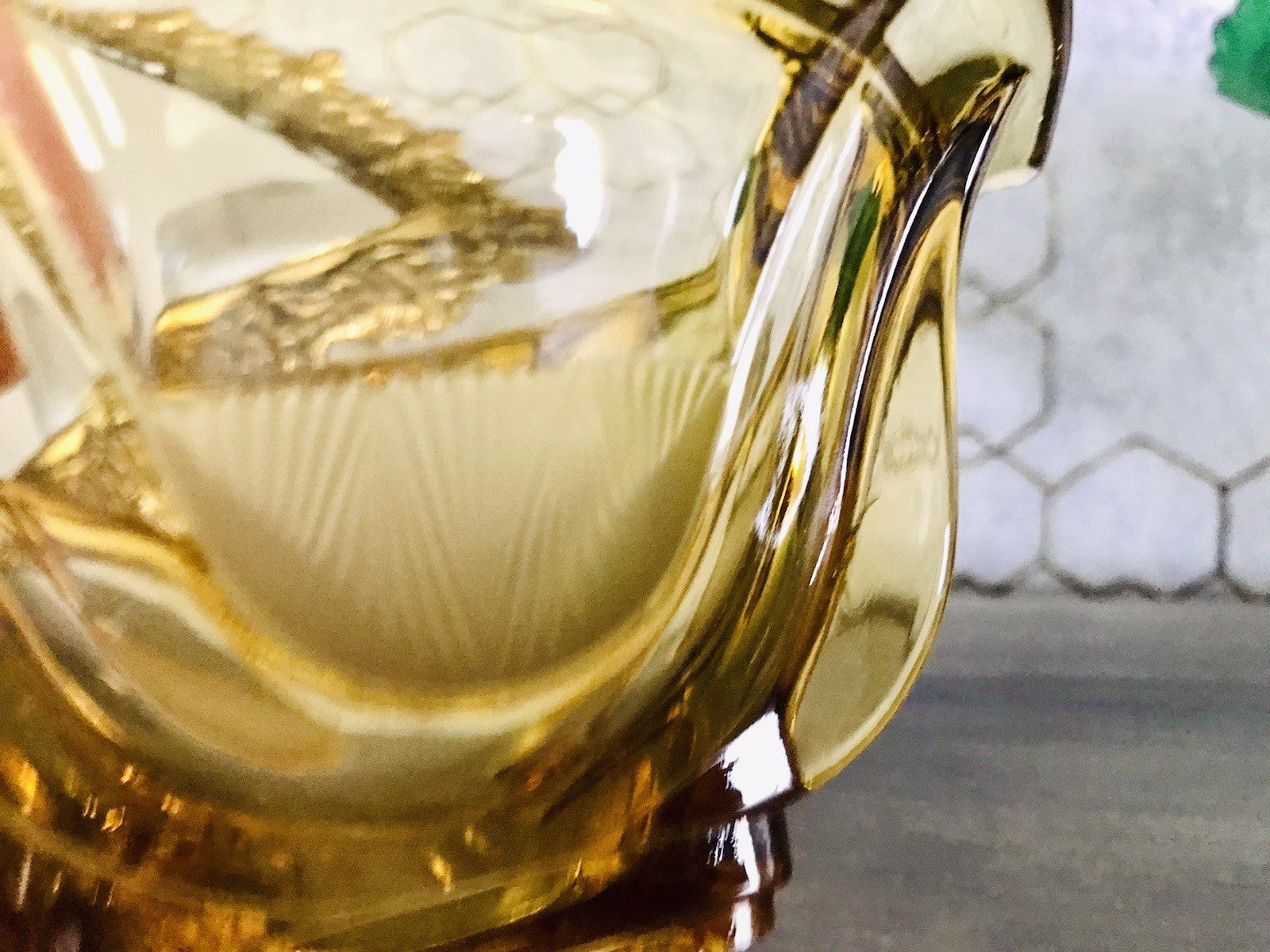 Antik Art Déco Dose Glasdose Pressglas Bernstein Gelb Amber