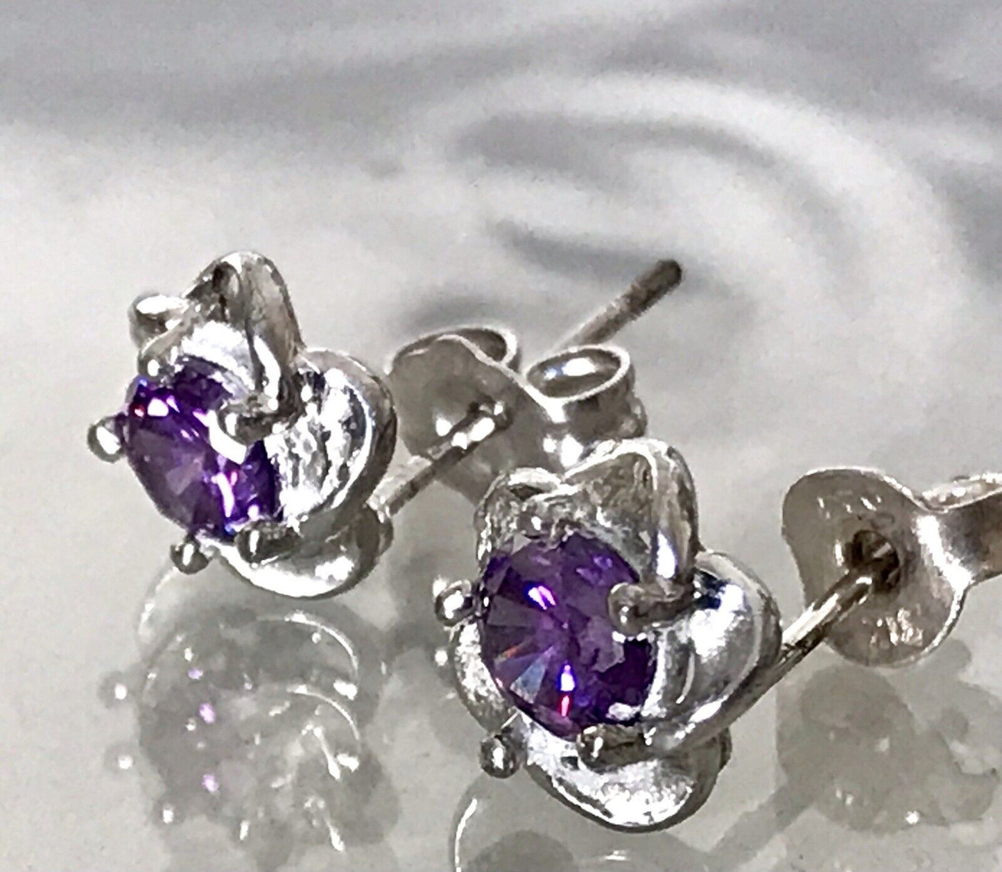 Ohrstecker Ohrringe Silber 925 Amethyst ? geschliffen Schöne Fassung