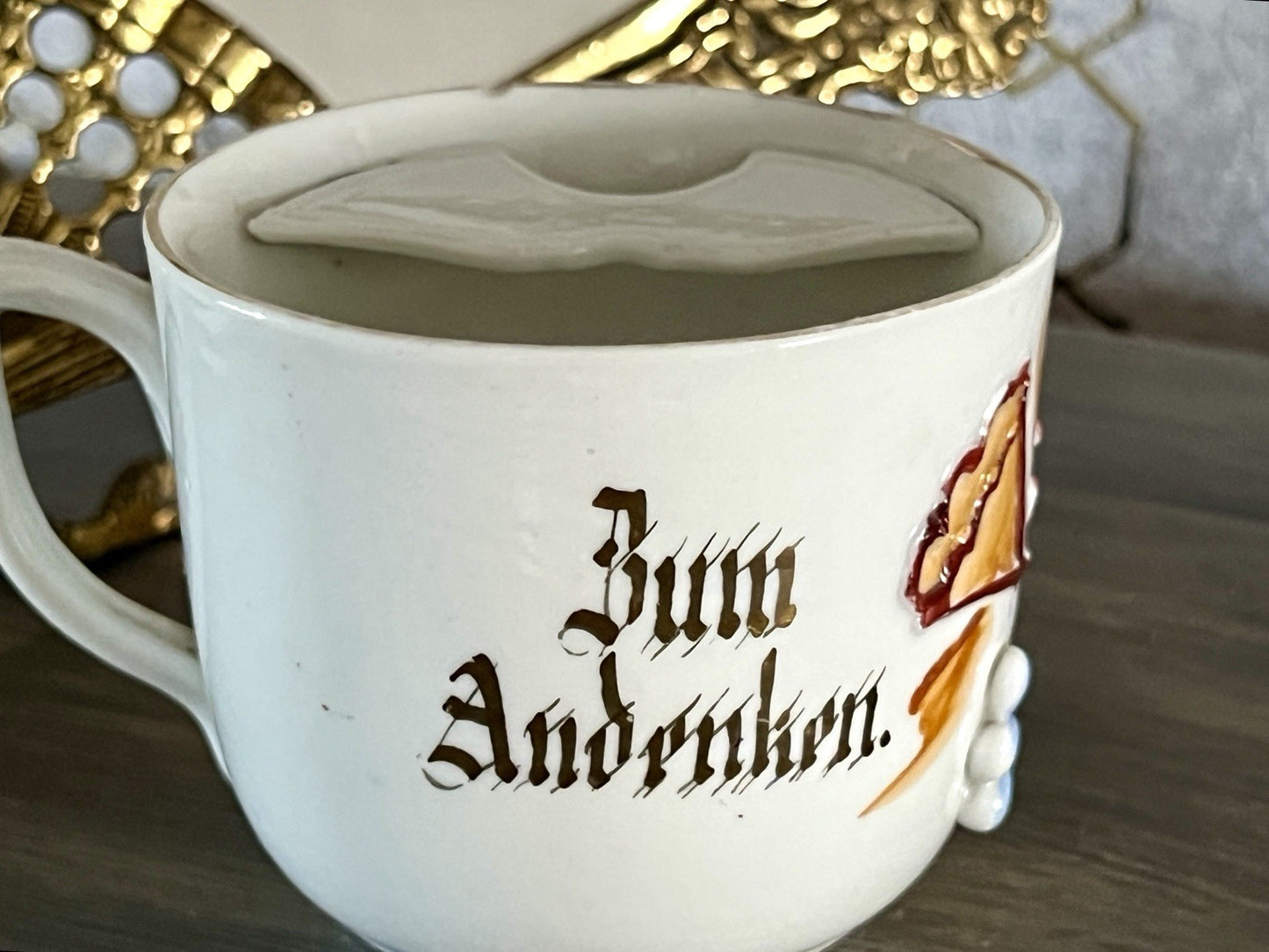 Antik Rosenhäferl Porzellan Andenken Tasse Zum Andenken Stucktasse Barttasse