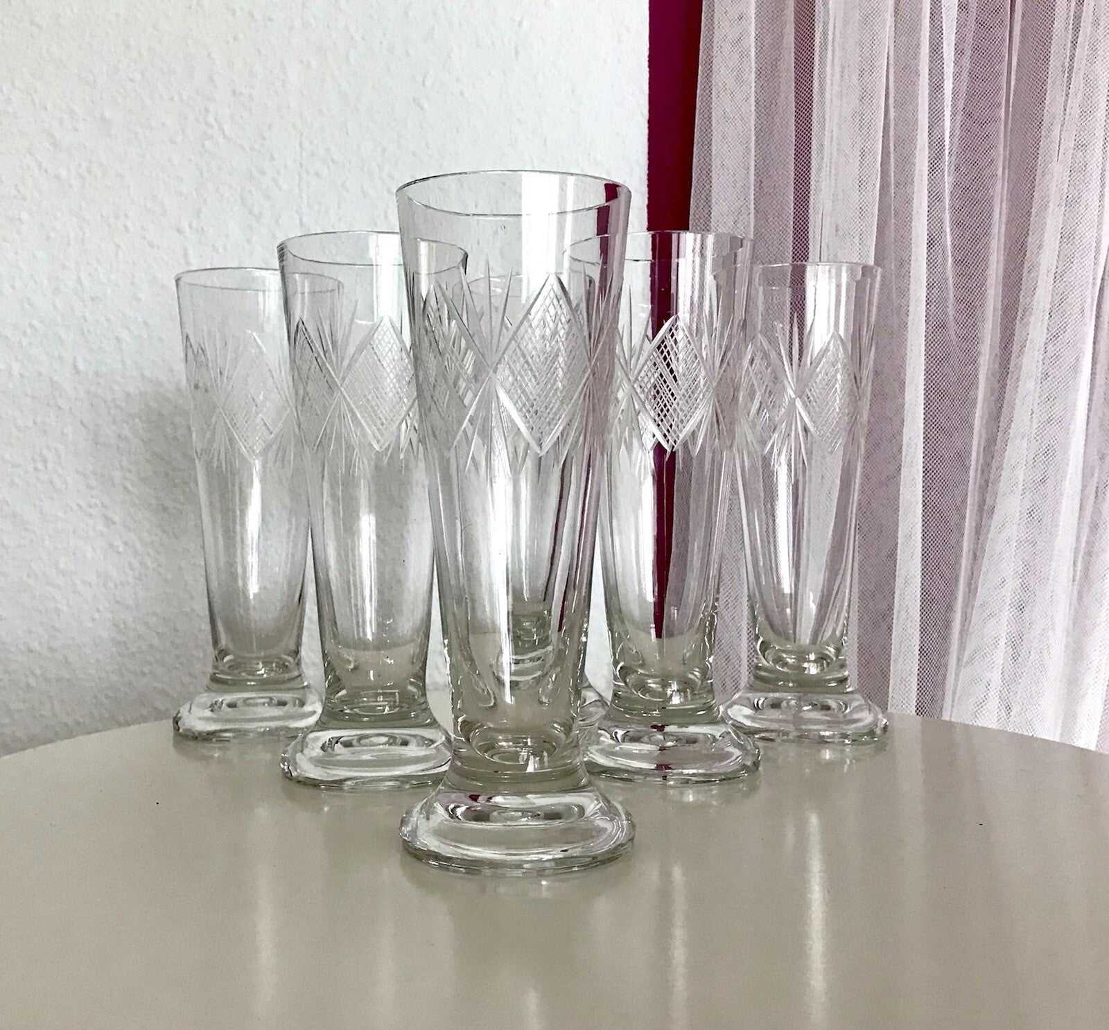 Antik 6x Fußbecher Fußrand-Becher mundgebl. Pokalgläser Kristallglas? Schliff