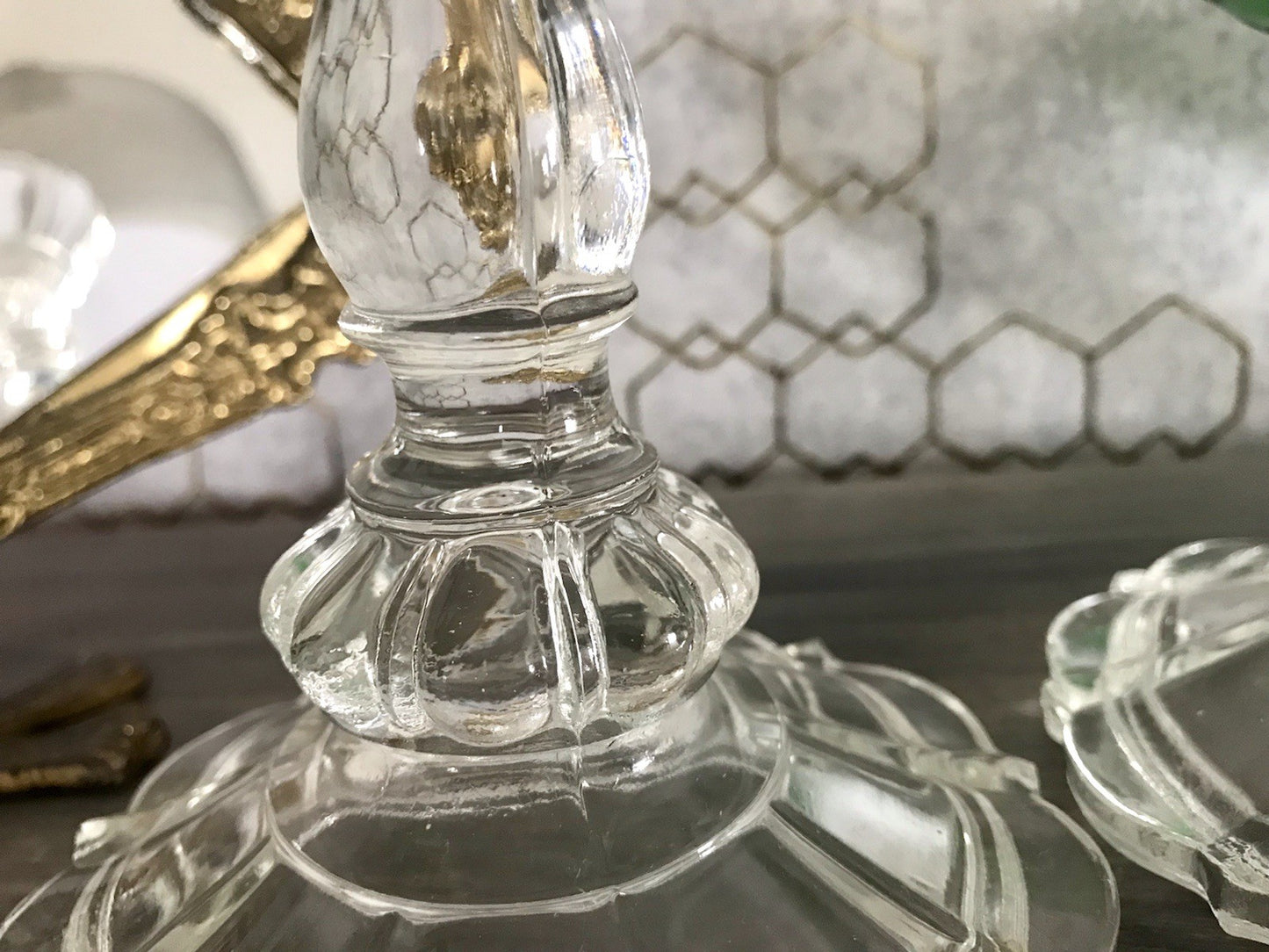 Antik Art Déco 2x Kerzenleuchter Leuchter Kerzenständer Pressglas Glas