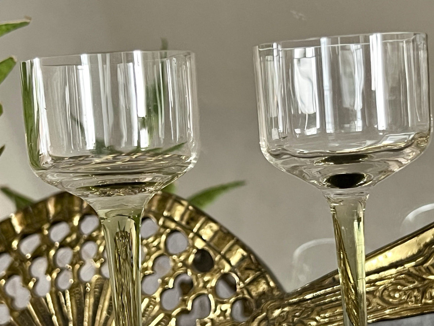 Antik 3x Jugendstil Art Déco Glas Likörgläser Stiel grüngelb optisch gerippt