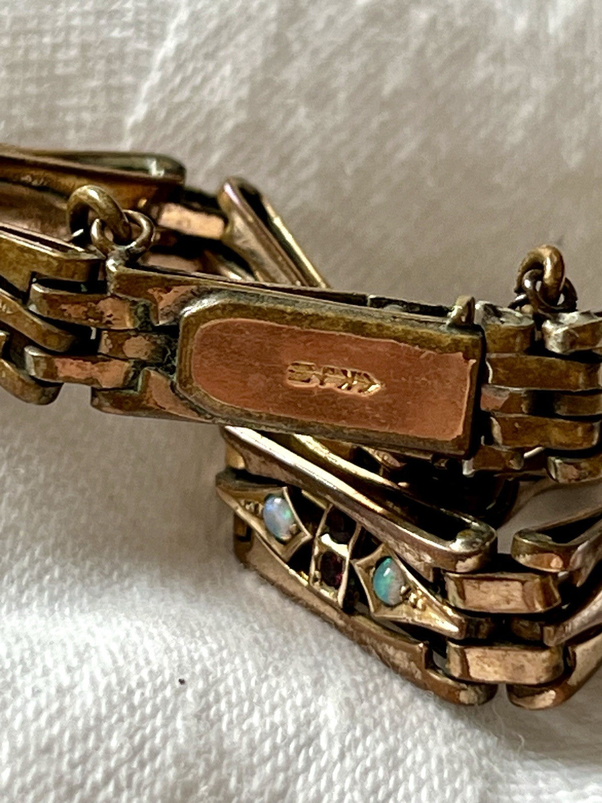 Antik Jugendstil -1900 Glieder- Armband opalisierende Steine vergoldet