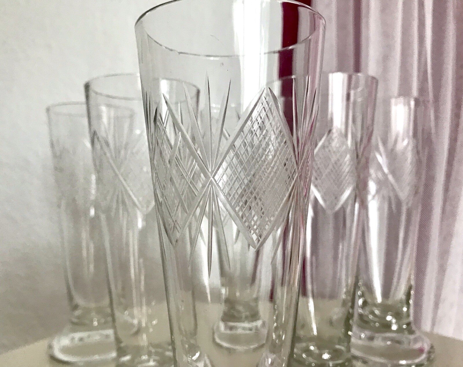 Antik 6x Fußbecher Fußrand-Becher mundgebl. Pokalgläser Kristallglas? Schliff