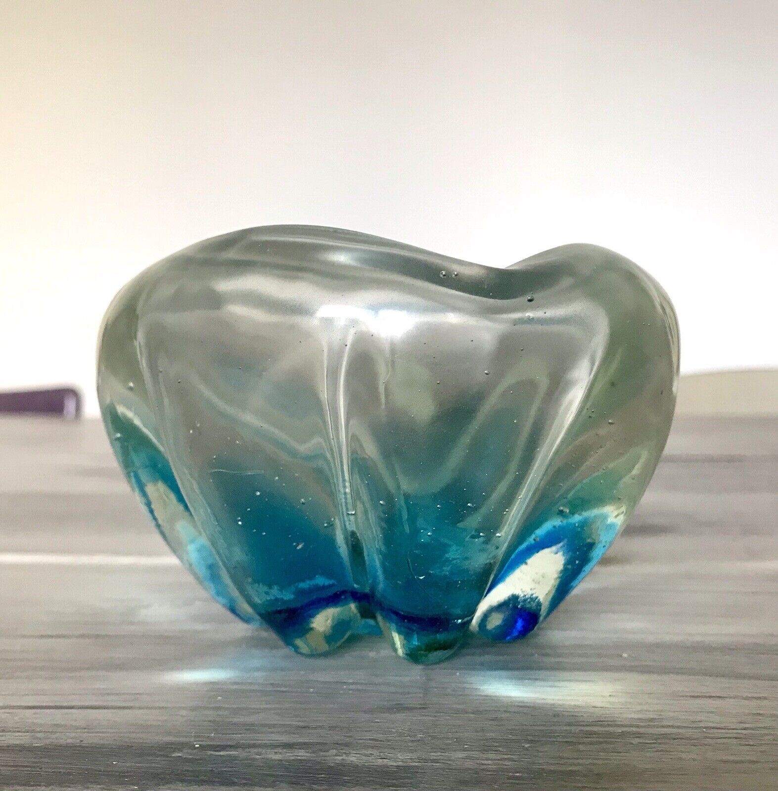 Antik ? Murano ? Schale Glasvase Glas türkis blau seidig schimmernd Lüster