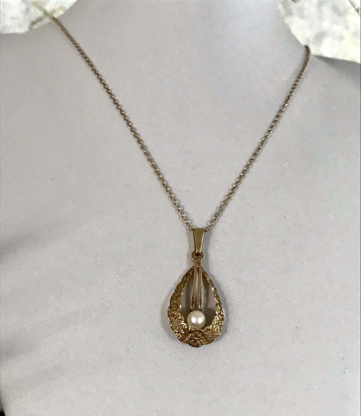 Vintage Halskette mit Änhänger Amerik. Doublè gold Sehr SCHÖN TeKa
