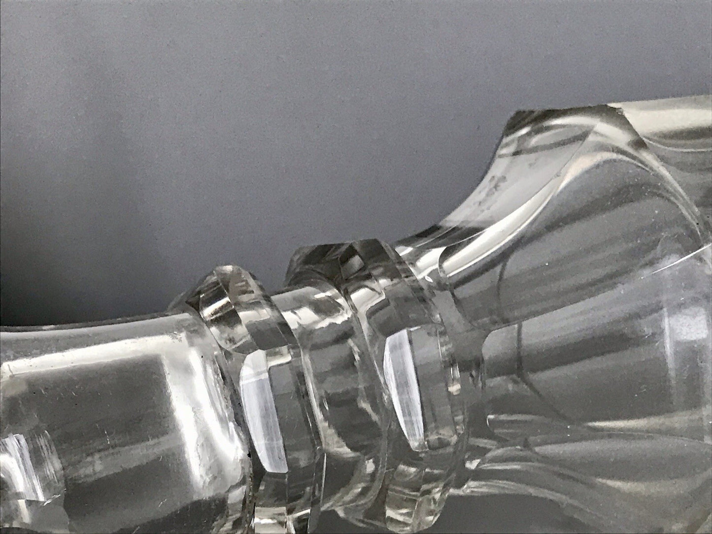 Antik Biedermeier kleine Karaffe Weinkaraffe Dekanter Glas Flächenschliff kantig