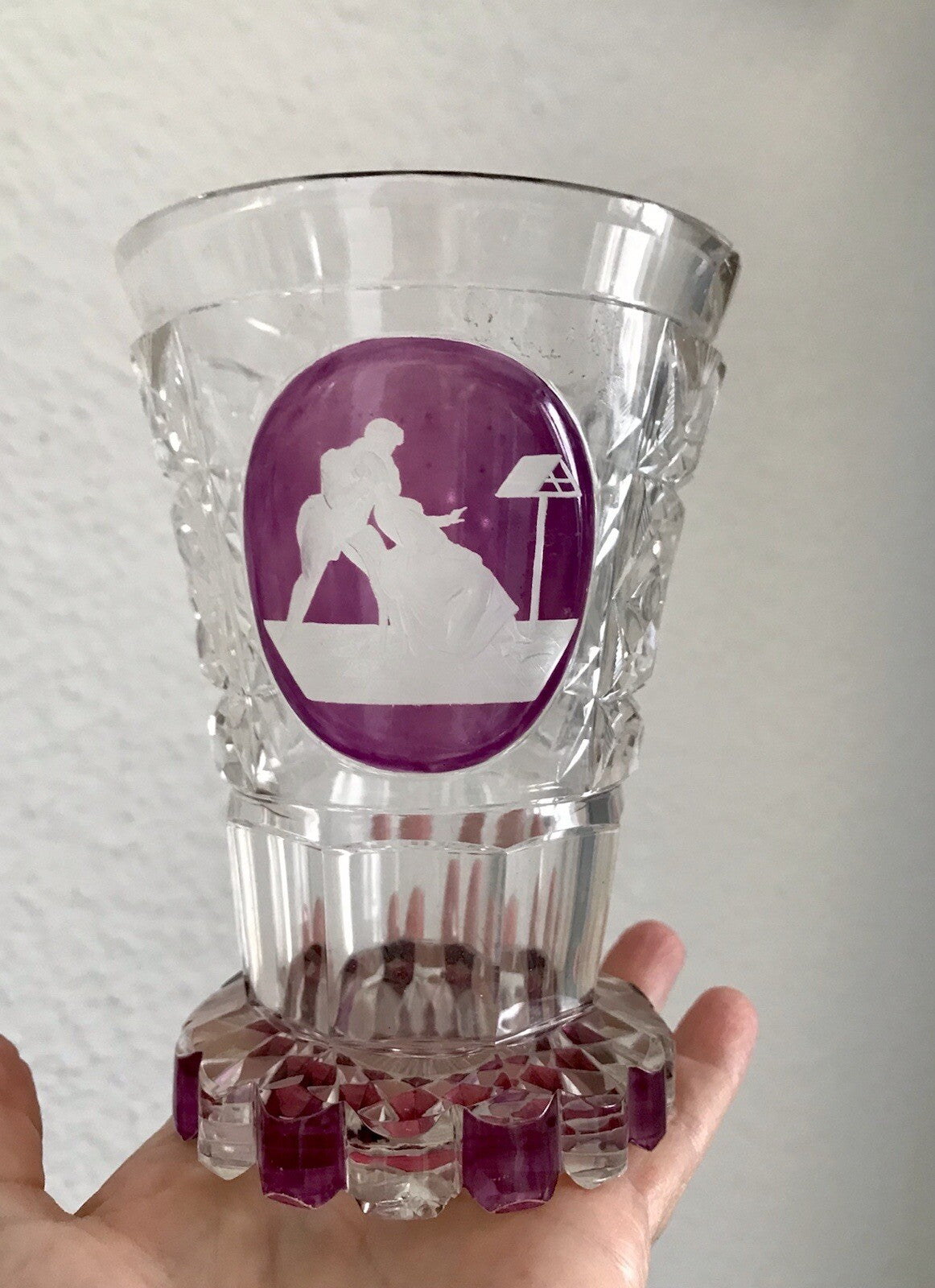 Antik ~1830 Fußbecher Ranftbecher Pokalglas Kristallglas Watteauszene Liebespaar
