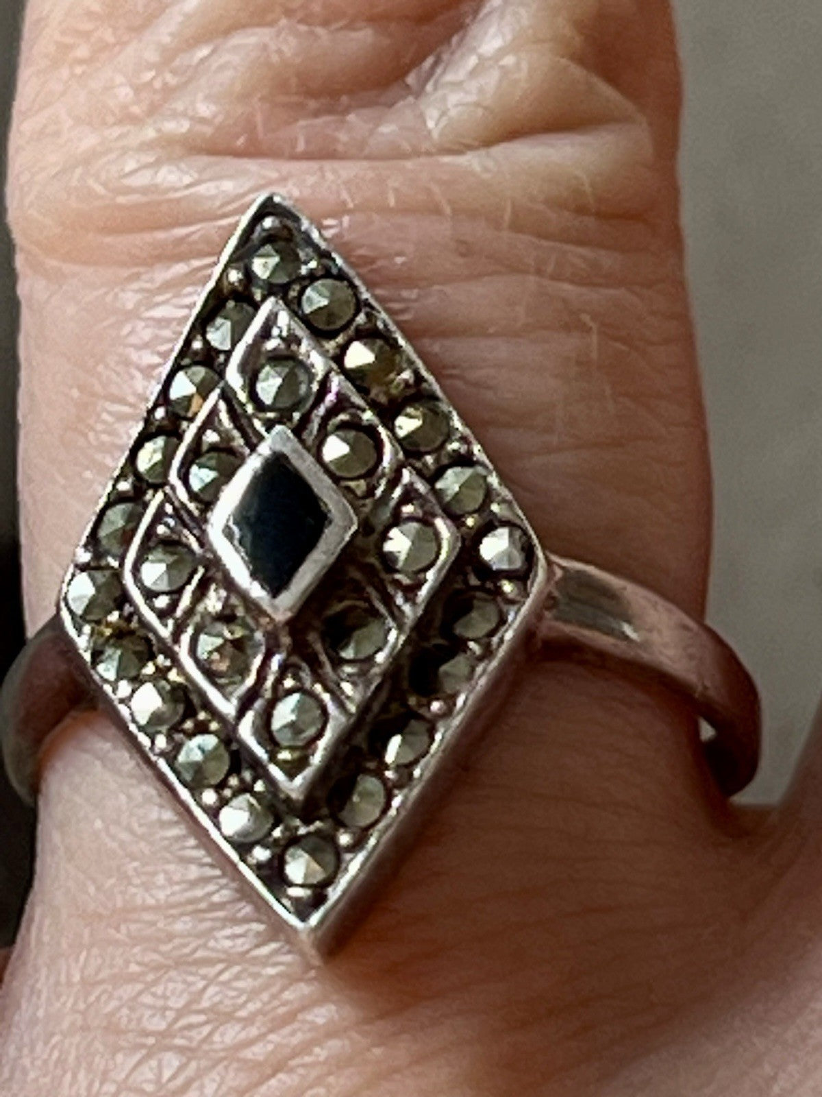 Antik Art Déco Edel Onyx Markasite DAMEN RING Silber 925 Gr.55