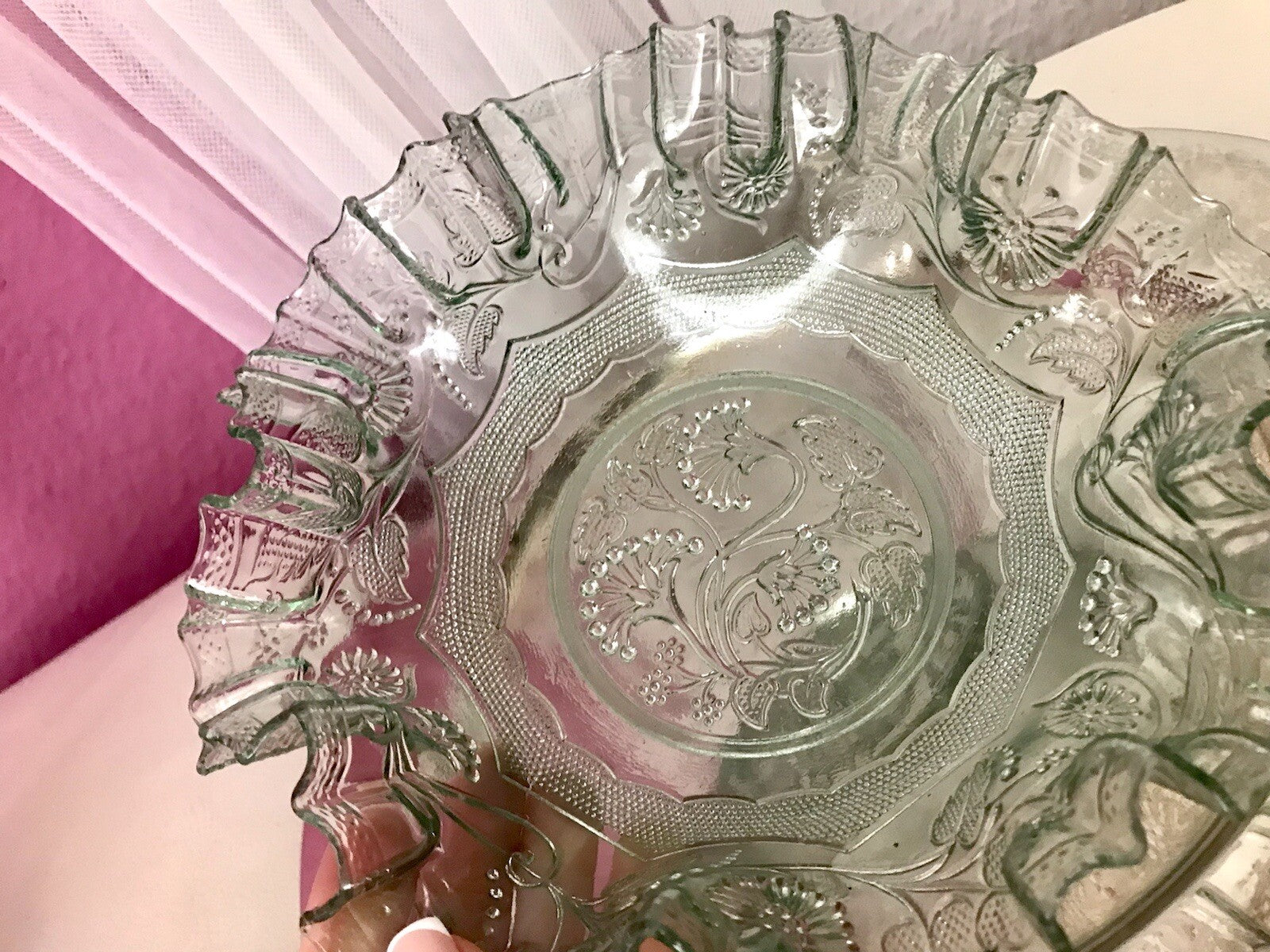 Antik Jugendstil gewellter Serviettenrand Pressglas Schale Glas so schön! grün