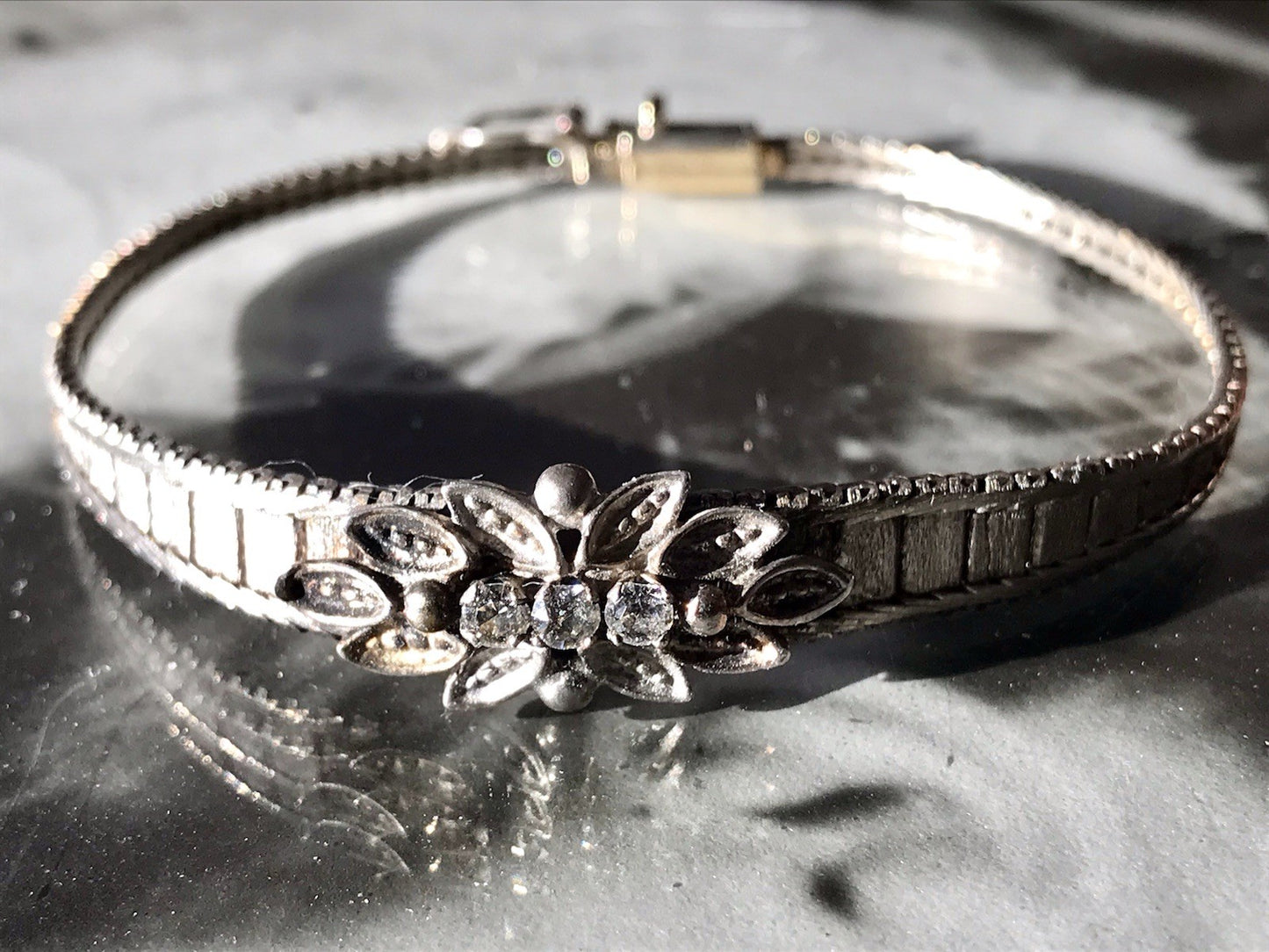 Antik? Vintage Edel DAMEN Armband Silber 925 SUPER Design farblose Steine