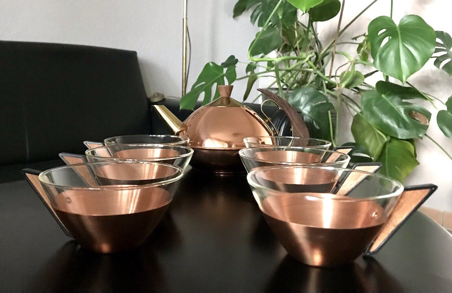Vintage 60er 6x Teeglashalter mit Glaseinsätzen & Kanne Kupfer Teak