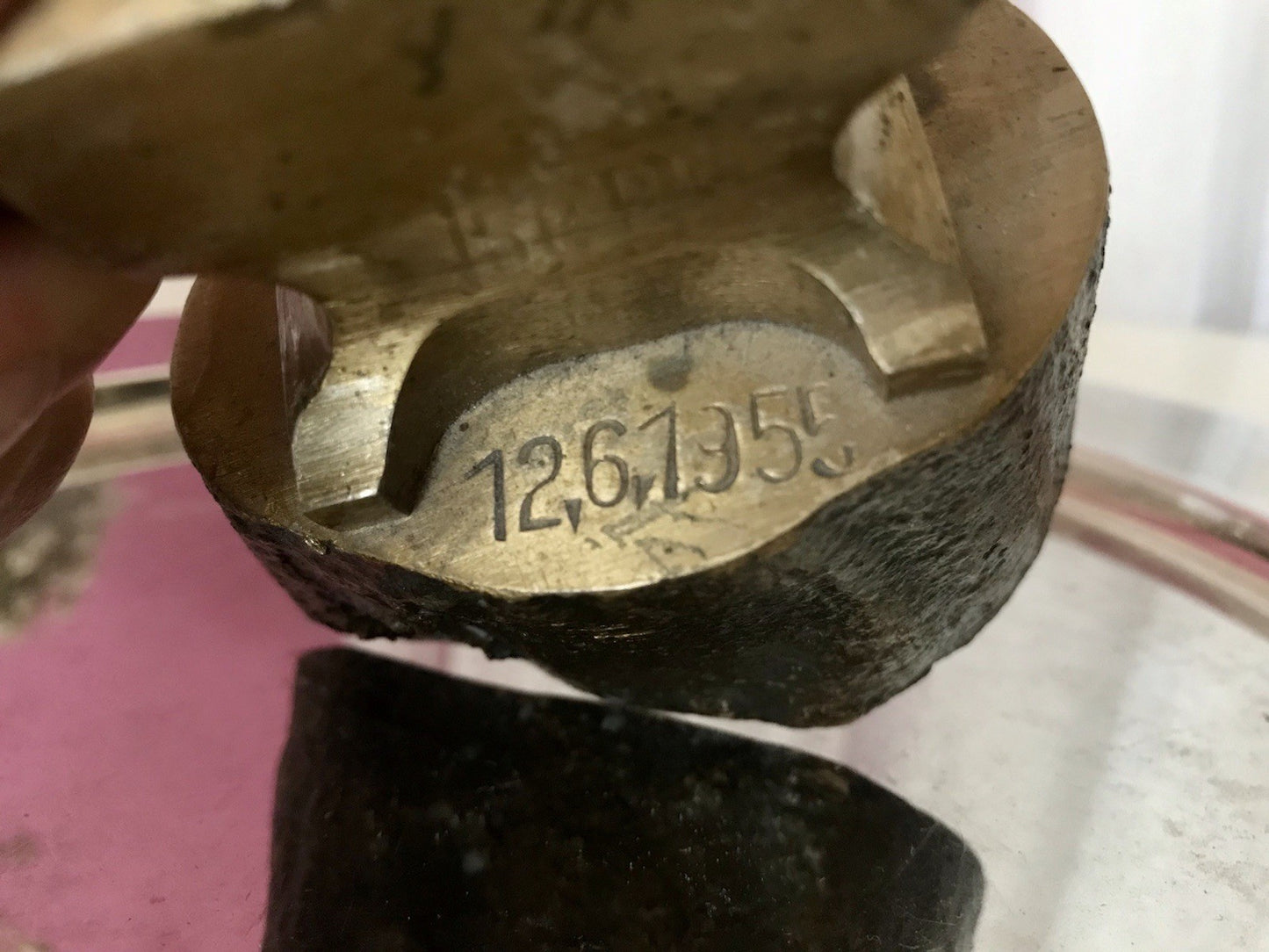 Vintage Mini Amboss Siemag Goldschmied Uhrmacher auf Sockel Brutalist Siegen