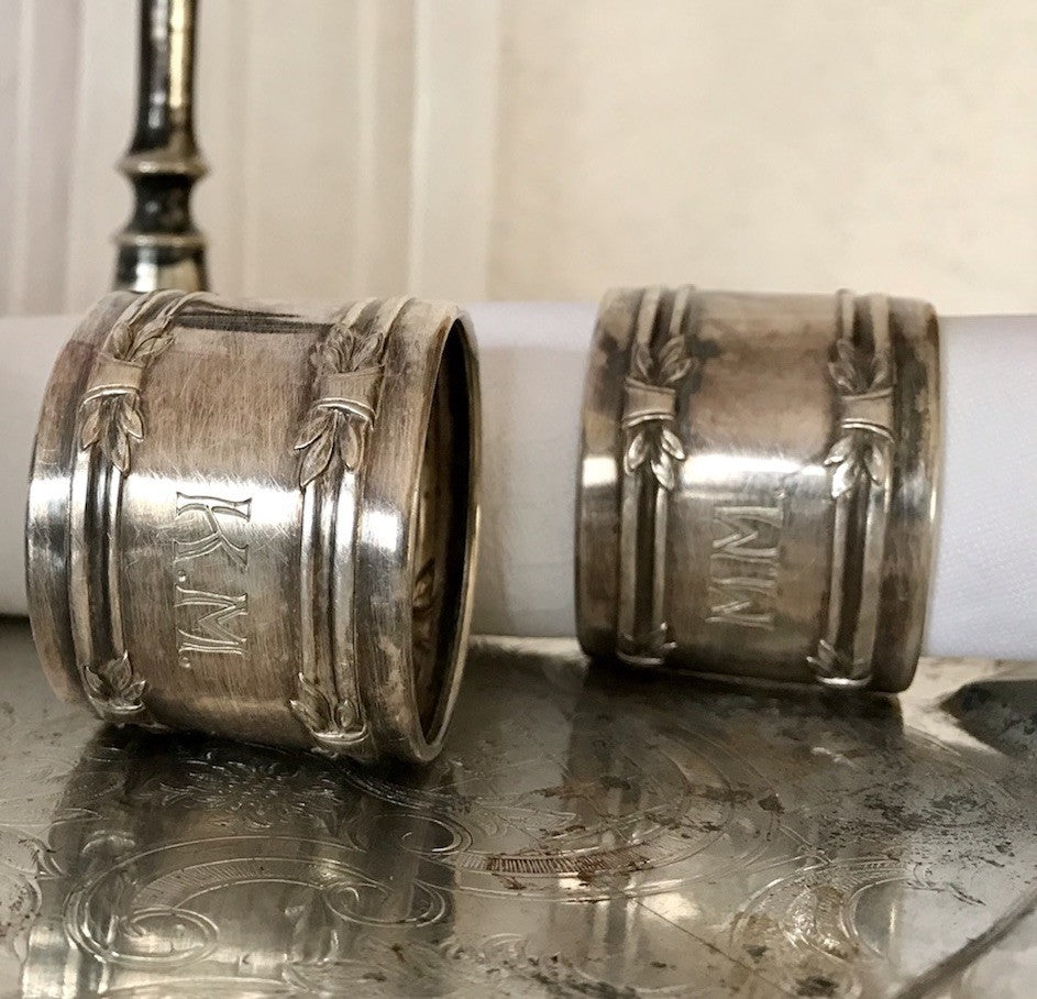 Antik 2 Serviettenringe Jugendstil MM KM Monogramm versilbert GJ