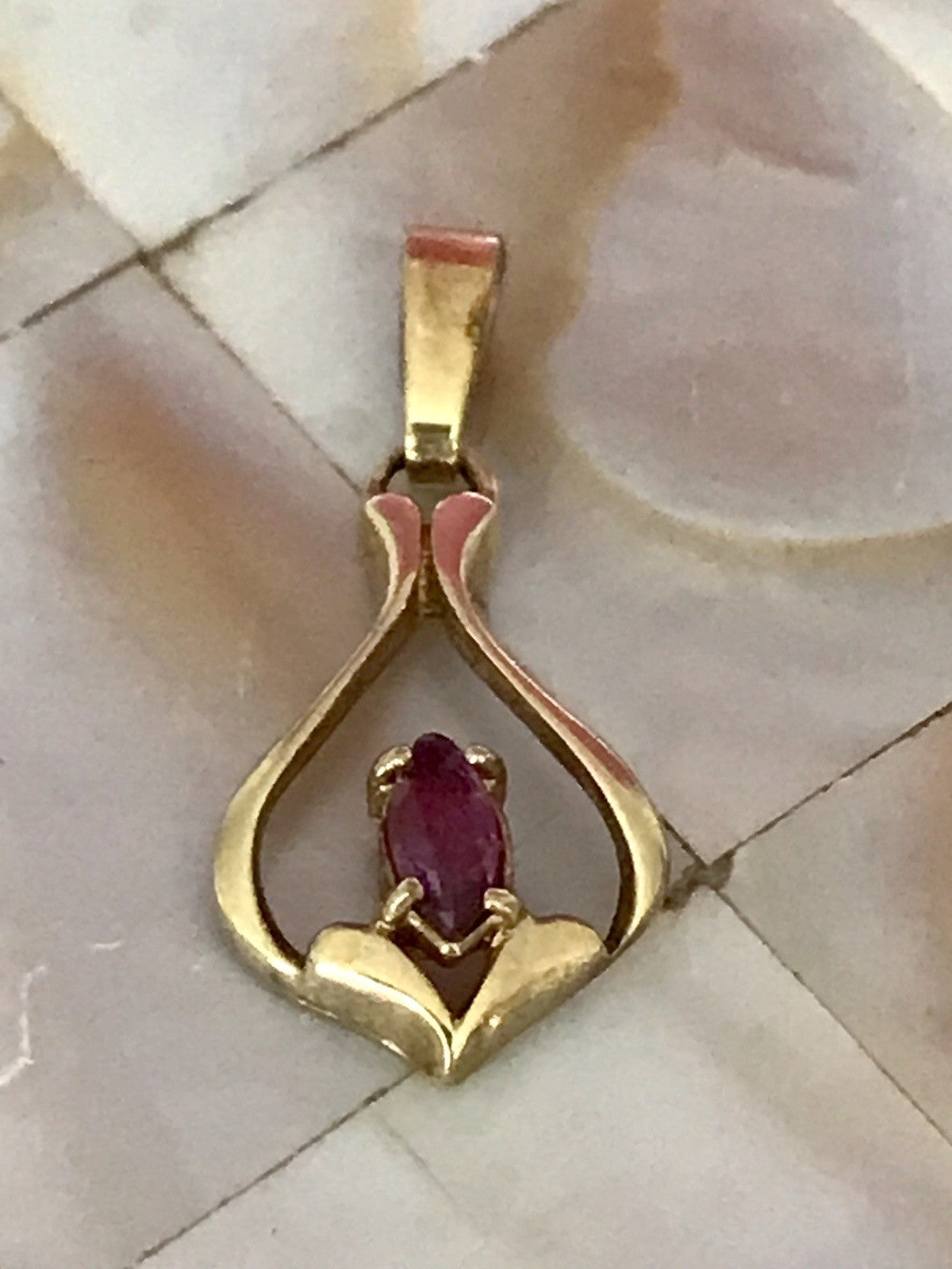 Vintage Designer kleiner Anhänger lila Stein Amethyst? Amerik. Doublè vergoldet