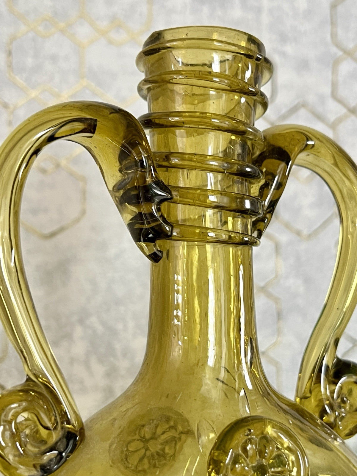 Antik Krug Karaffe Kanne Glas mundgeblasen Waldglas Nuppen FadenAuflagen ~1870