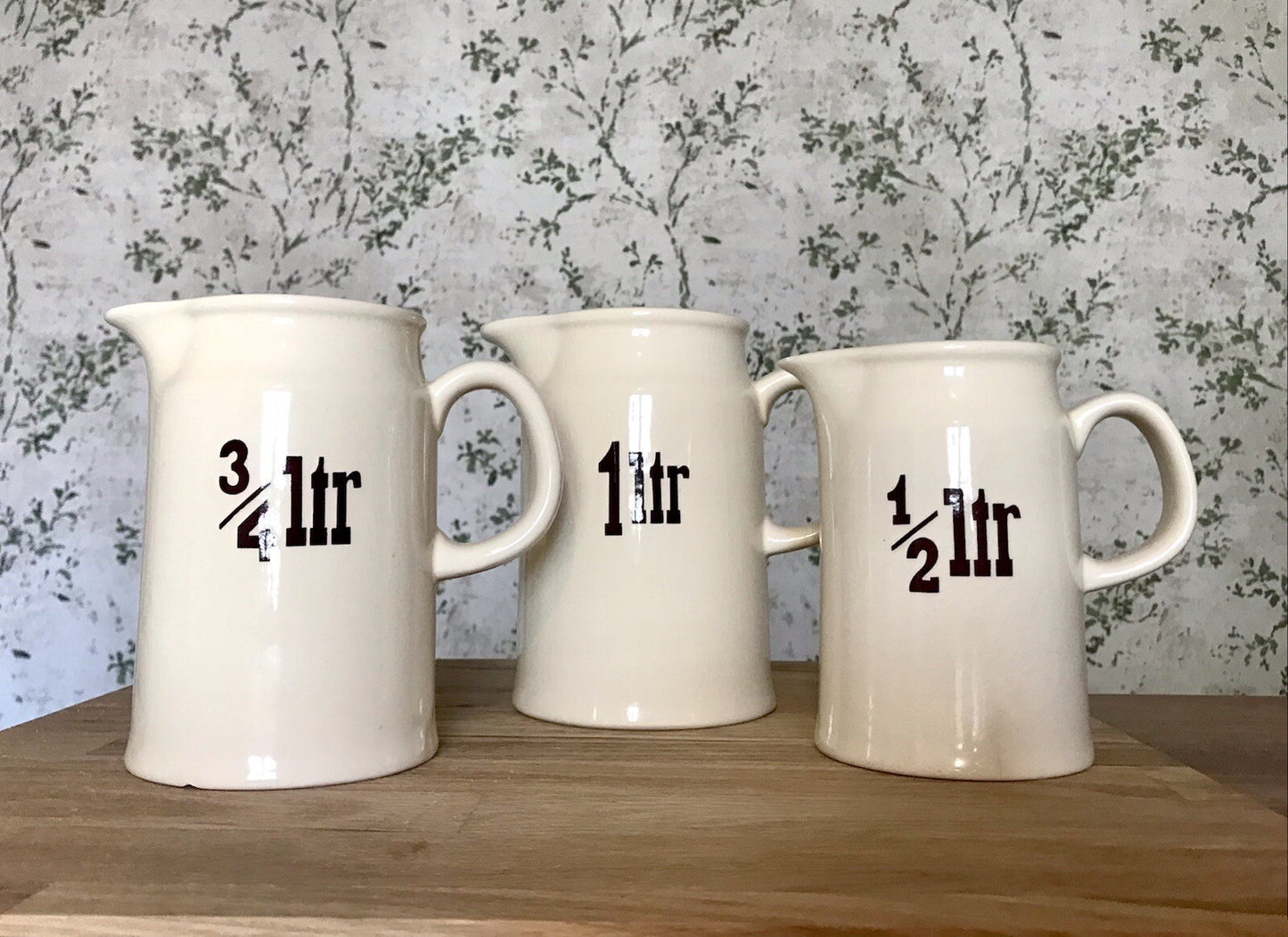 Alt Vintage 3 Kanne Milchkanne Messkrüge DDR Keramik Landhaus creme 1l 3/4l 1/2l