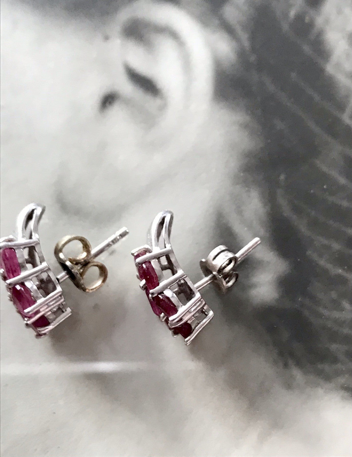 Vintage Ohrringe 925 Silber rubinrote Steine Rubine?