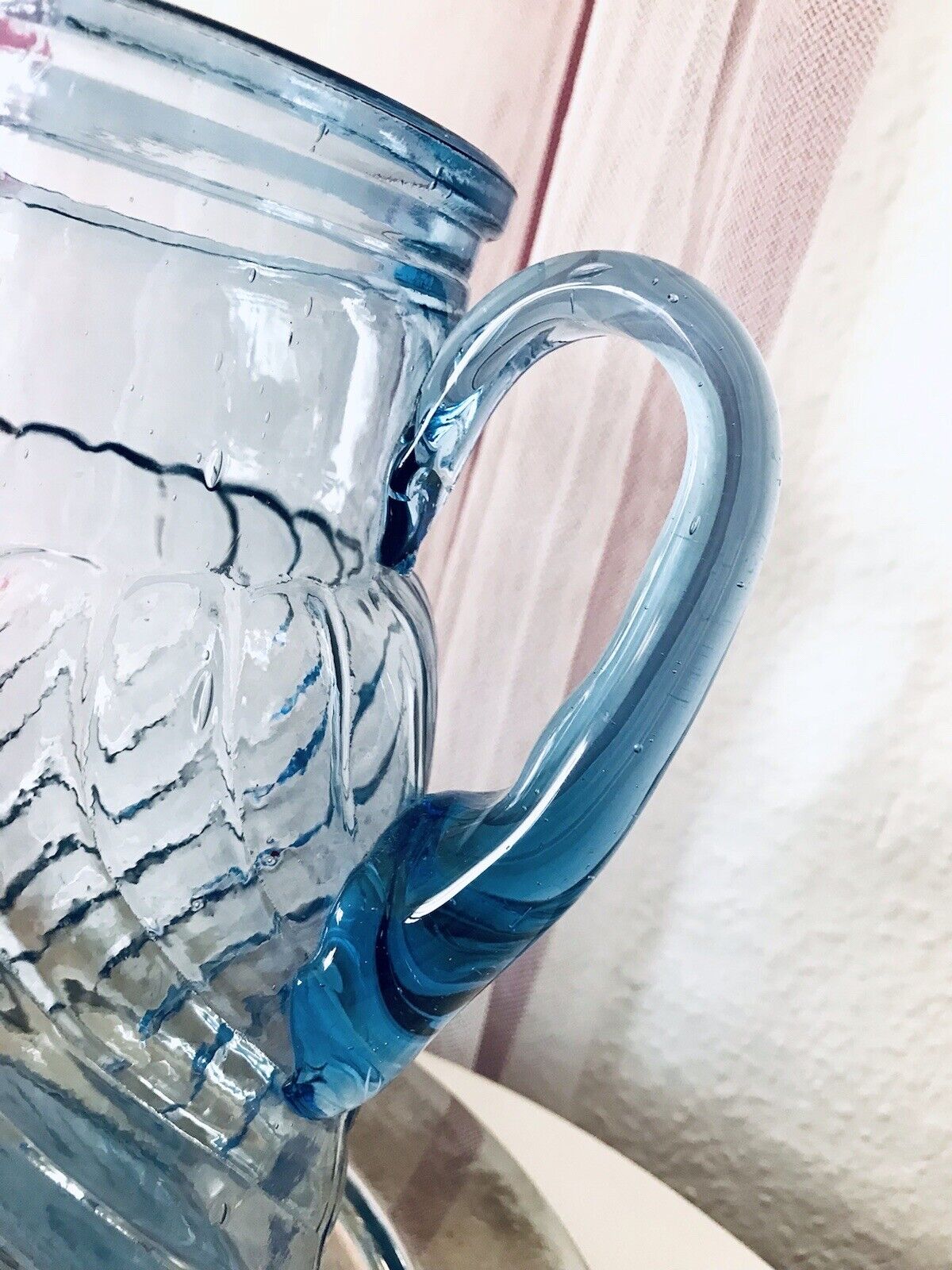 Antik Art Déco Kanne Krug Glaskrug Karaffe Glas blau Walzenmuster