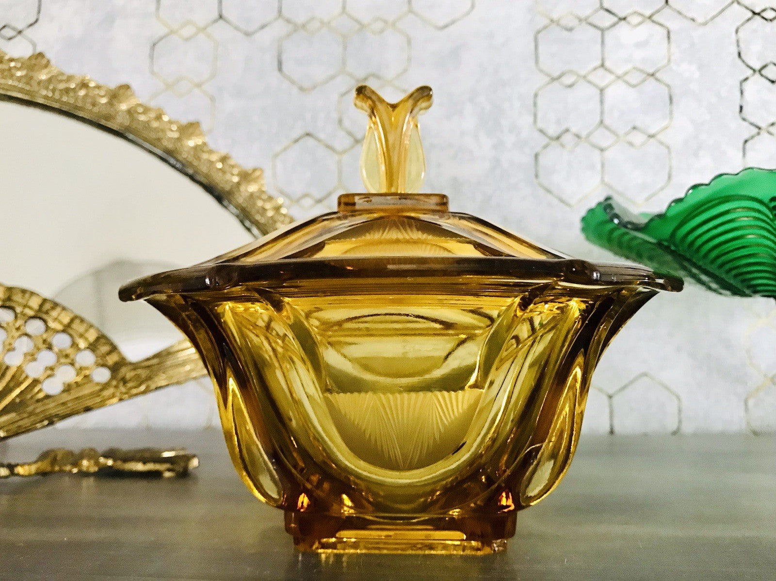 Antik Art Déco Dose Glasdose Pressglas Bernstein Gelb Amber