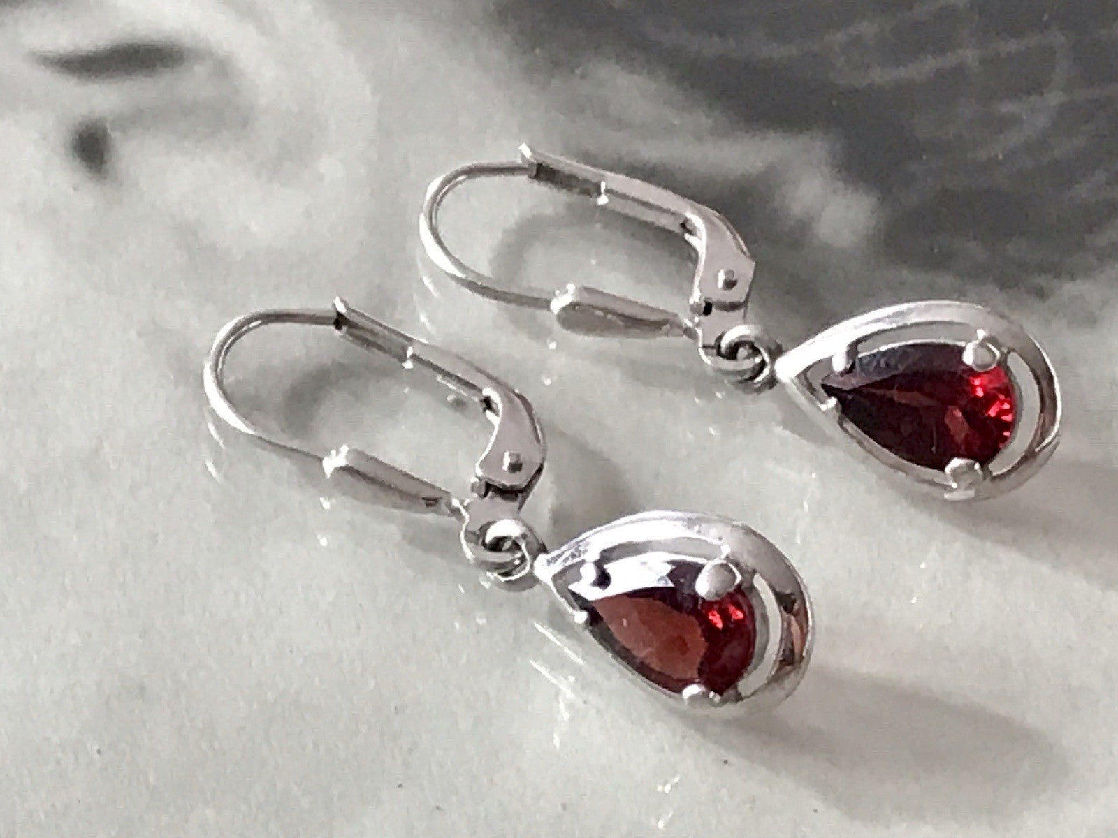 Vintage Ohrhänger Ohrringe DAMEN Silber 925 rote Steine