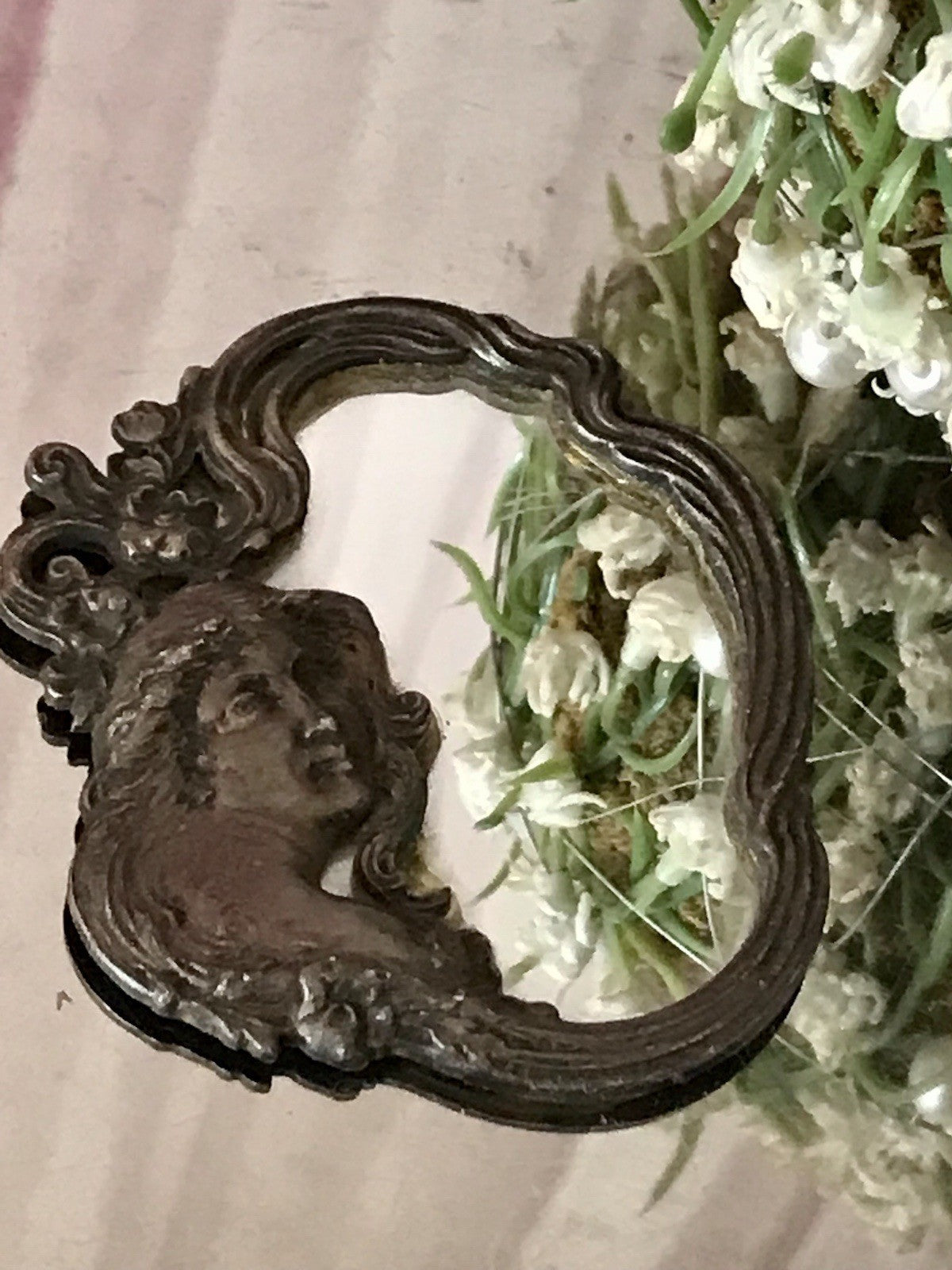 Antik kleiner Taschenspiegel Spiegel versilbert Jugendstil Frau-Büste