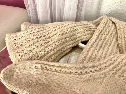 Antik Strümpfe Overkneestrümpfe Schaf-Wolle beige Trachten?