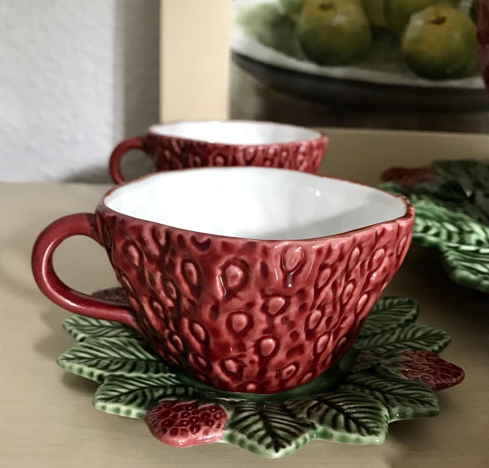 Vintage alt Majolika Keramik Bowle Set Topf 6 Tassen grün rot Erdbeere Pinhero