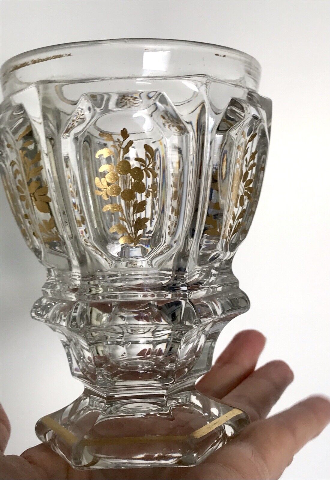 Antik Fußbecher Becher Weinglas Pokalglas Presskristall Glas Lobmeyer? Golddekor