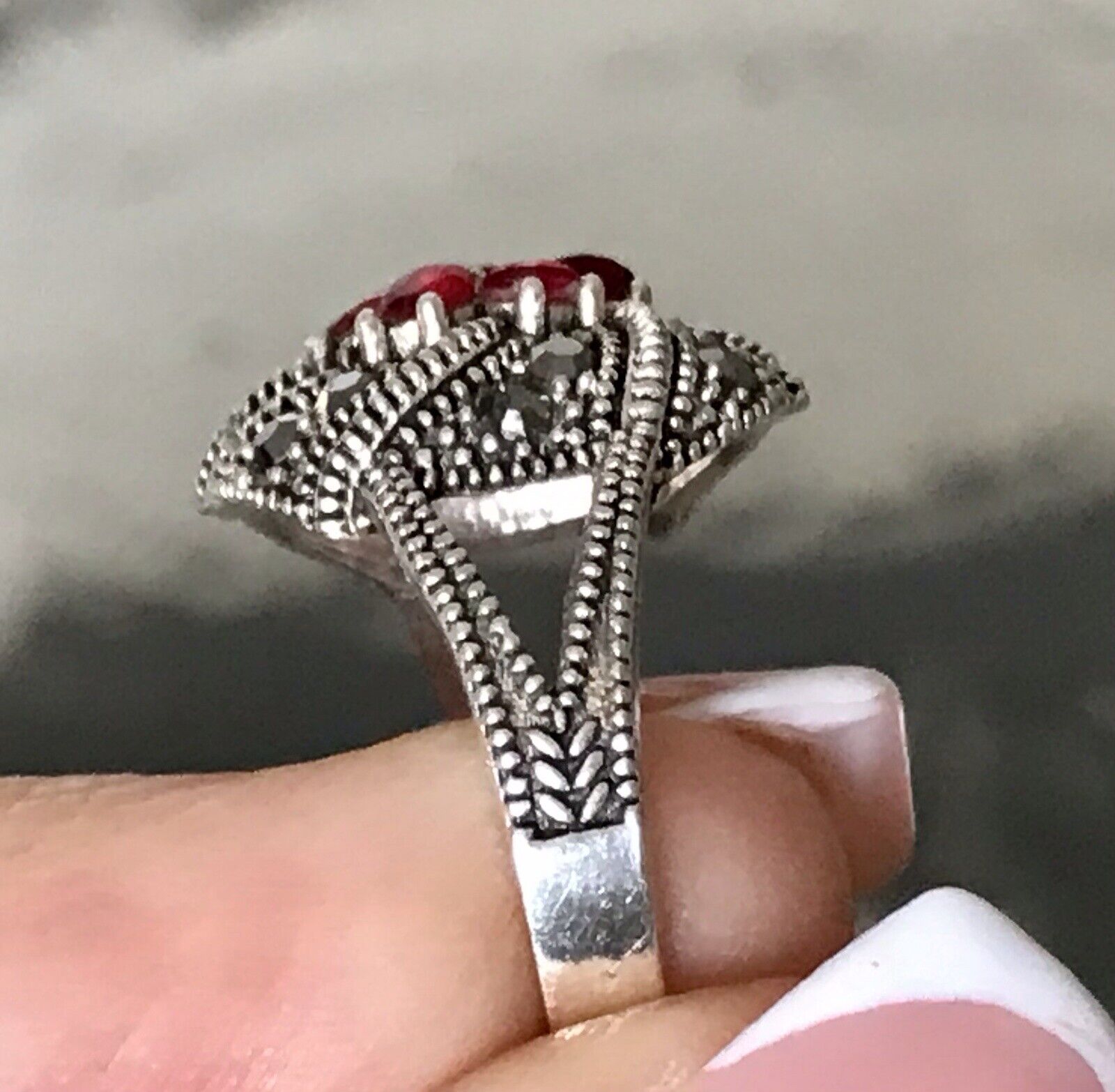 Alt antikisiert Damen Ring Silber 925 SUPER rote Steine Markasite Gr.55