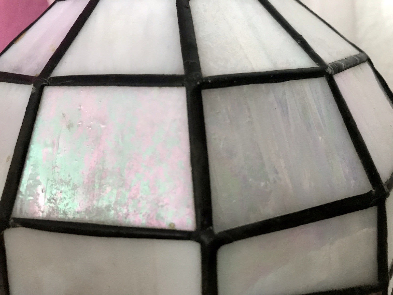 Antik? alt Glasschirm Lampenschirm Tiffany-Technik irisierendes Glas 2 Blumen