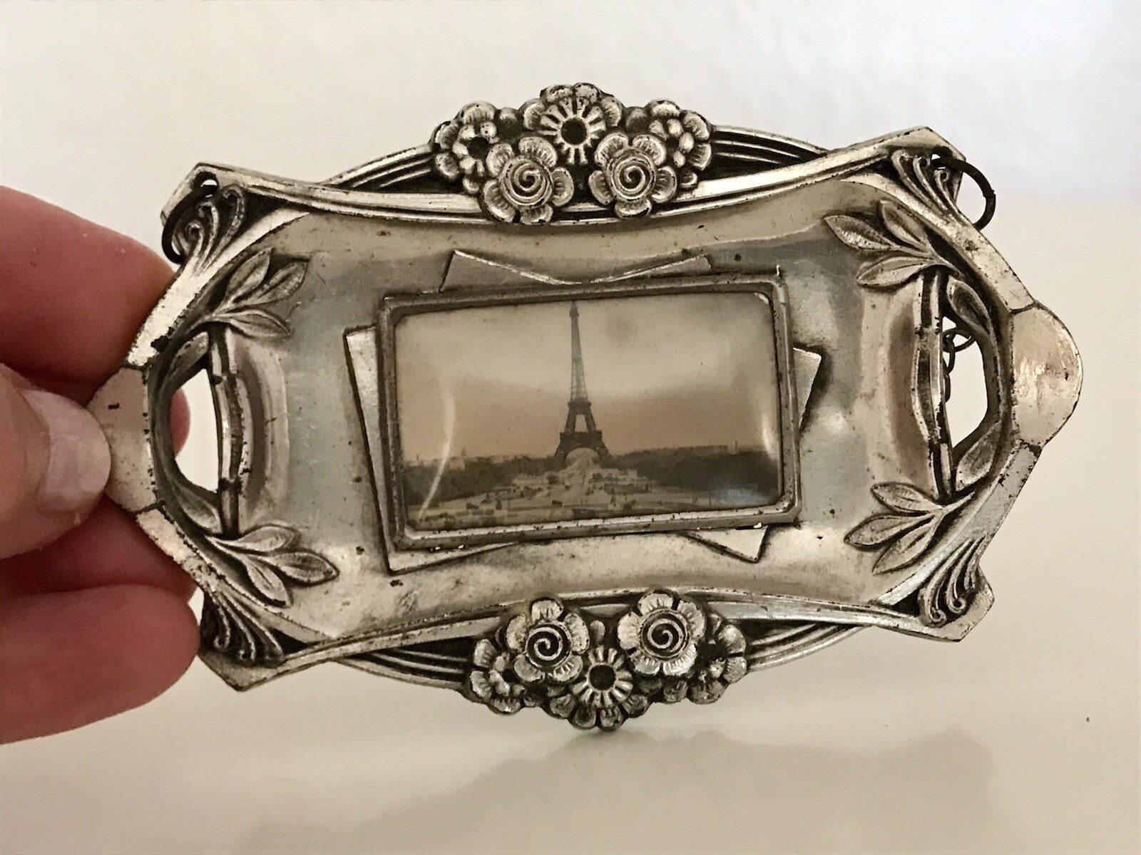 Antik Souvenir aus Paris versilbert Art Nouveau Jugendstil Schale Tablett