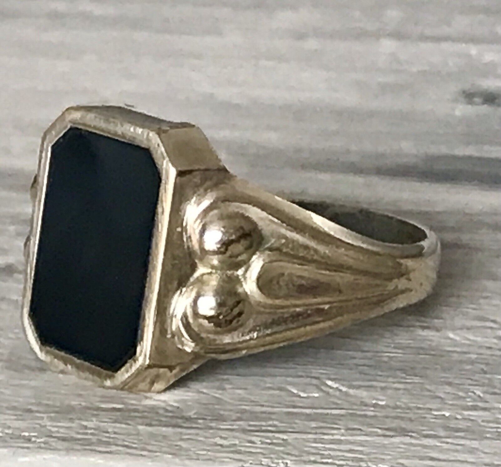 Antik vergoldeter Jugendstil RING Siegelring schwarzer Onyx Silber Gr.59 60