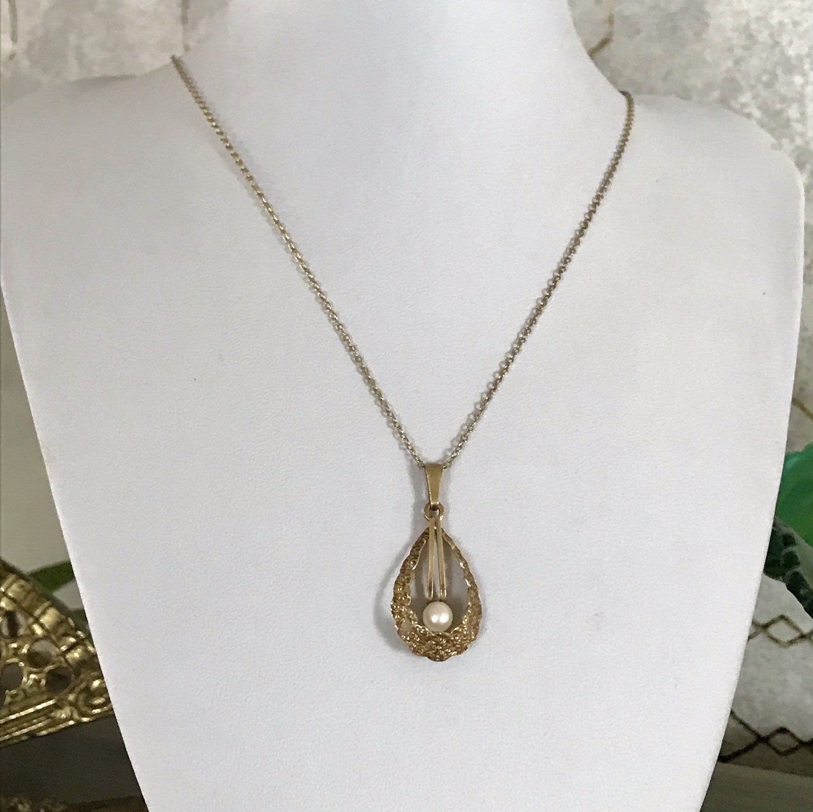Vintage Halskette mit Änhänger Amerik. Doublè gold Sehr SCHÖN TeKa