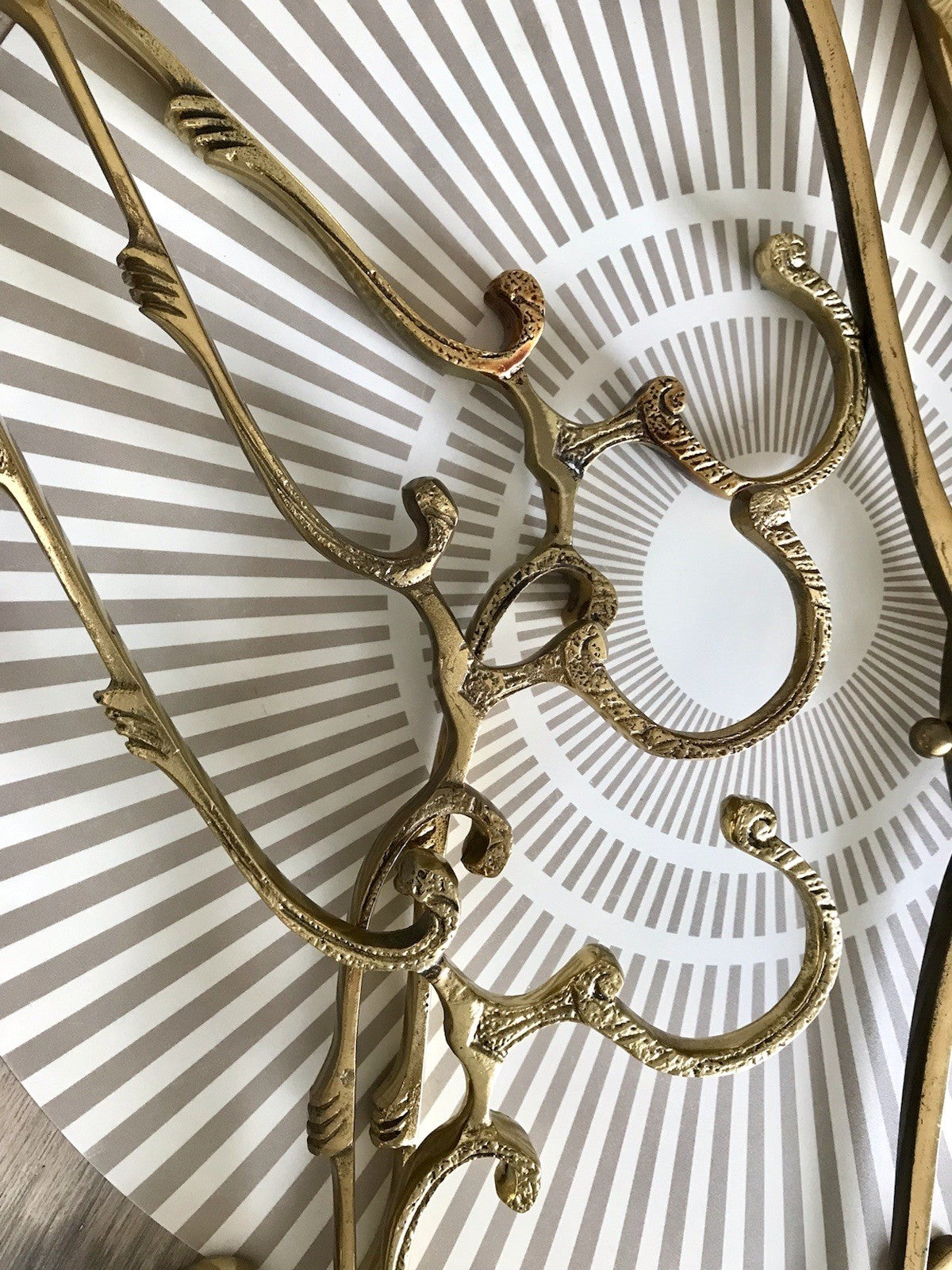 Antik? Alt Vintage 7 x  Kleiderbügel Messing massiv 3 Designs