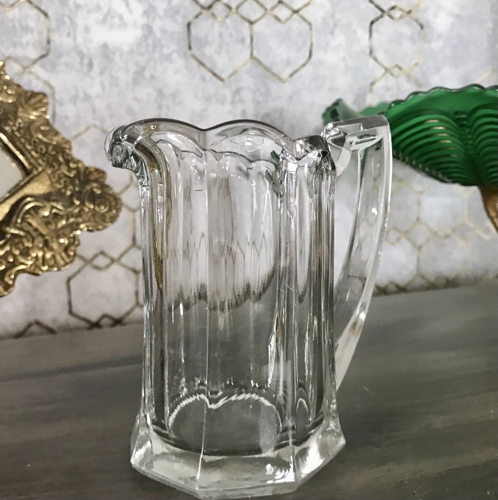 Antik Pressglas Sahnegießer Kännchen Chippendale