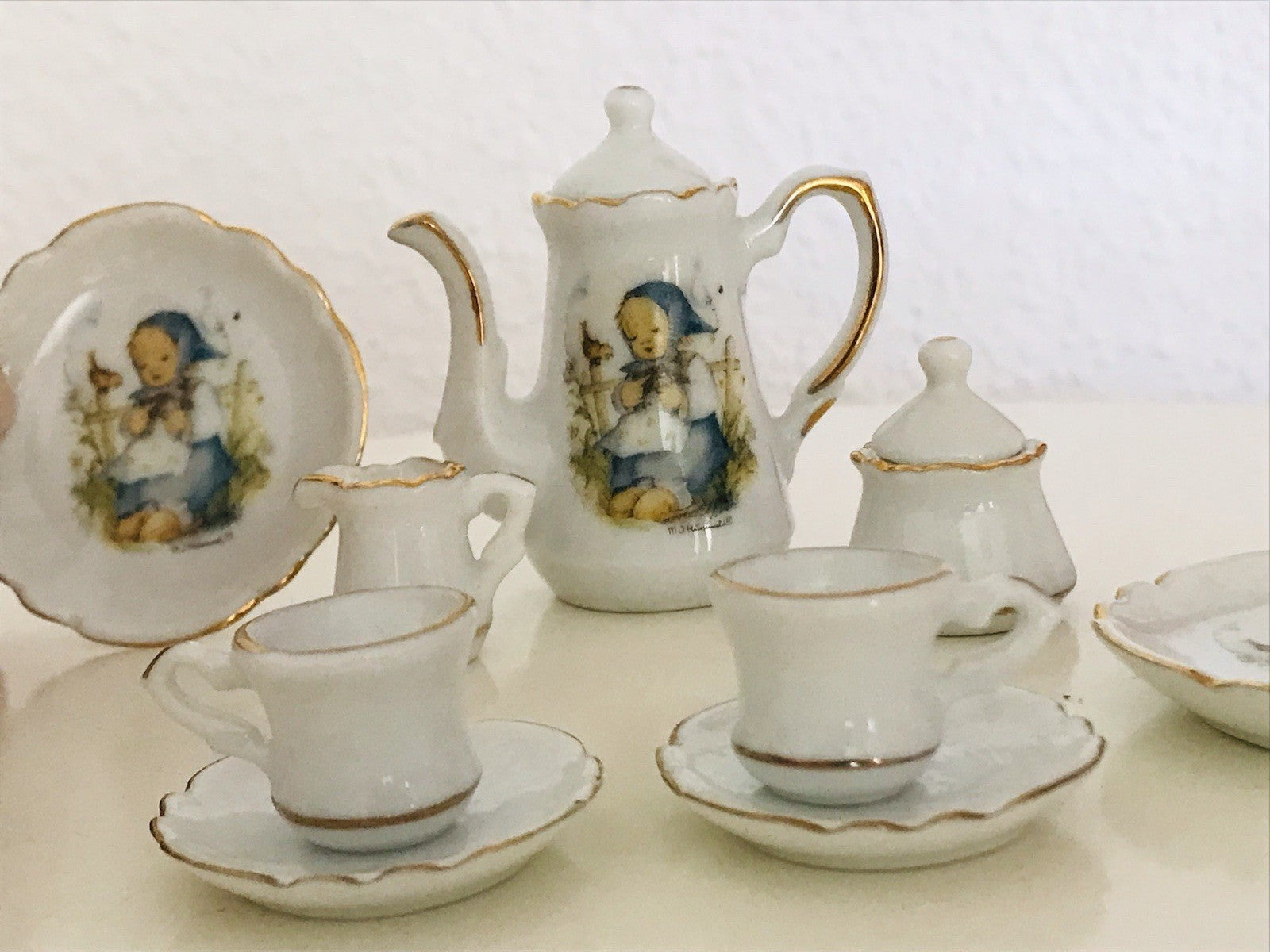 Puppenservice Porzellan Kaffeeservice Geschirr Miniatur Hummel Er liebt mich