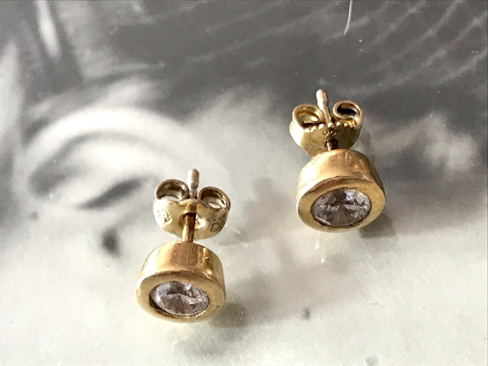 Ohrringe Ohrstecker DAMEN Silber vergoldet gold farblose geschliffene Steine 925