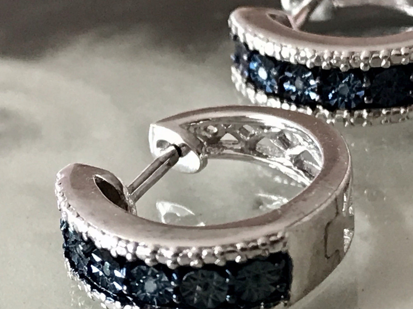 Ohrringe 925 Silber Creole Klappcreolen blaue Steine Saphire? Edel HN