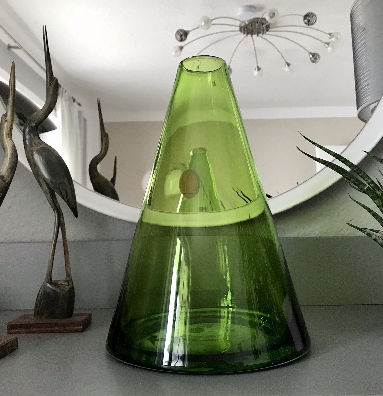 Große kegelförmige Vase Glasvase grün SCHÖN