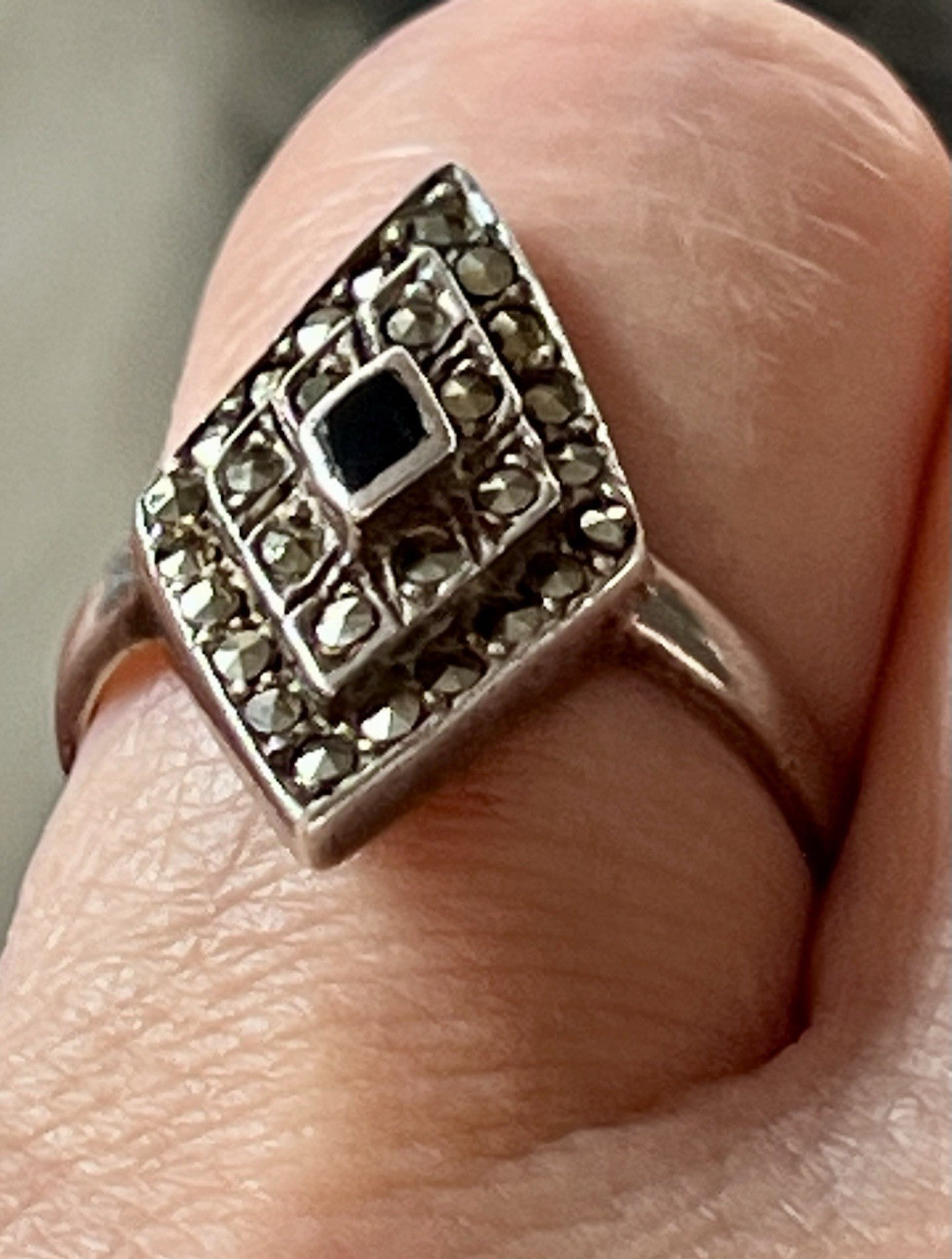 Antik Art Déco Edel Onyx Markasite DAMEN RING Silber 925 Gr.55