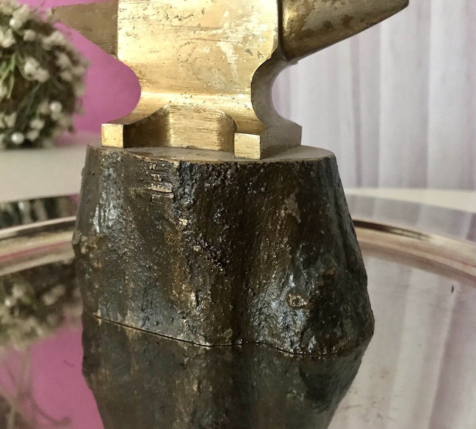 Vintage Mini Amboss Siemag Goldschmied Uhrmacher auf Sockel Brutalist Siegen