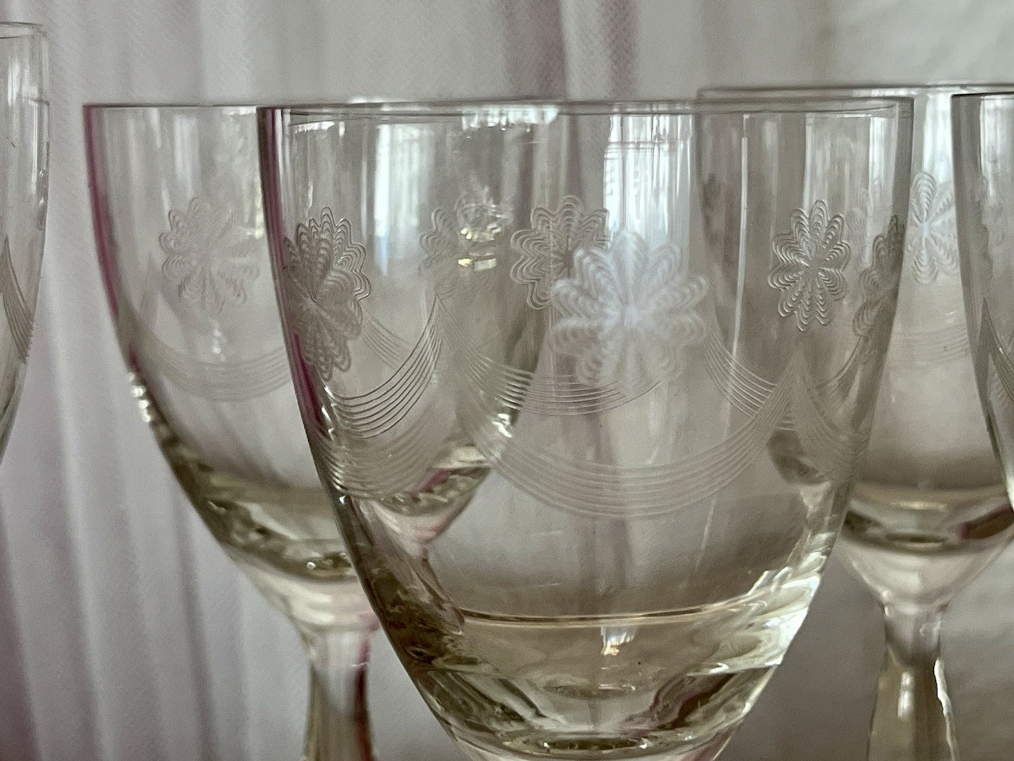 Antik 6 Weingläser Glas So Schön! guillochierte  Borte Edel