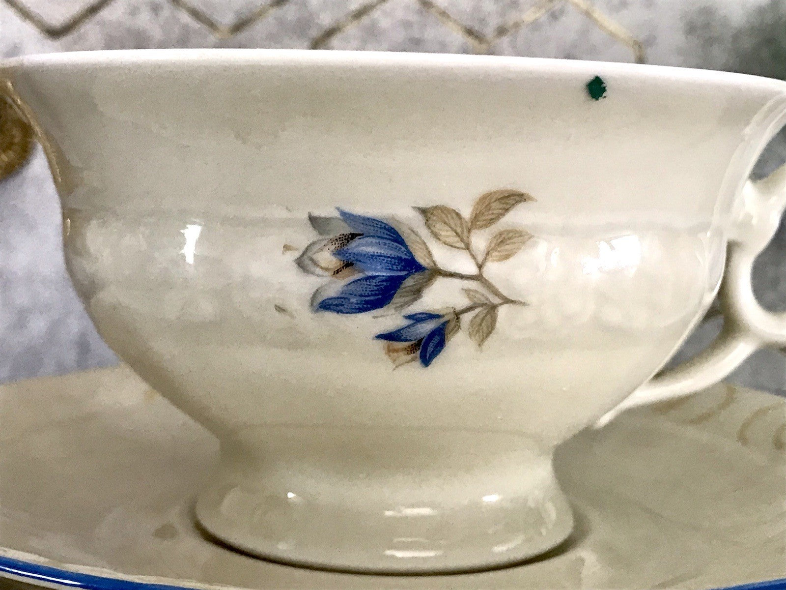 Antik Art Déco Porzellan 1 Kaffee-Gedeck Sammeltasse Distel? Motiv elfenbein
