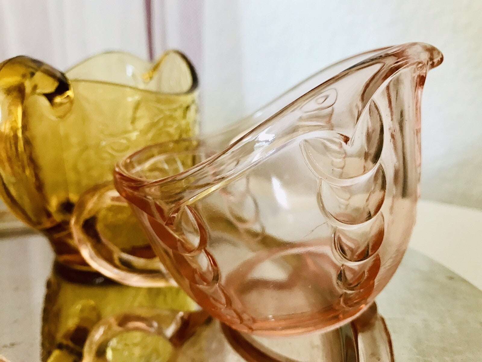 Antik 5 Art Déco Pressglas Sahnegießer Milchkännchen Kännchen Glas gelb rosa
